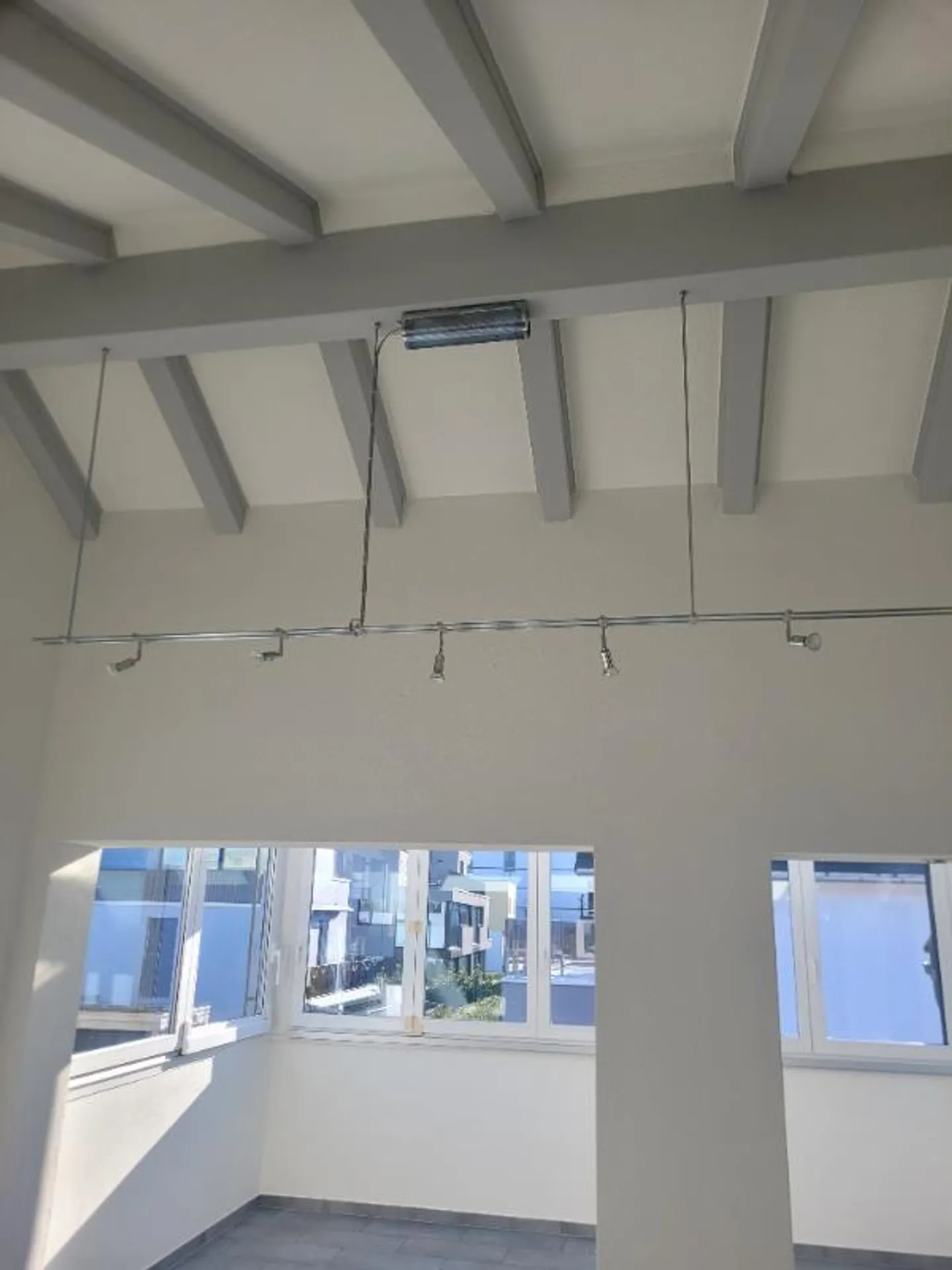 Appartement sous les combles de 3,5 pièces - Photo 1 sur 5