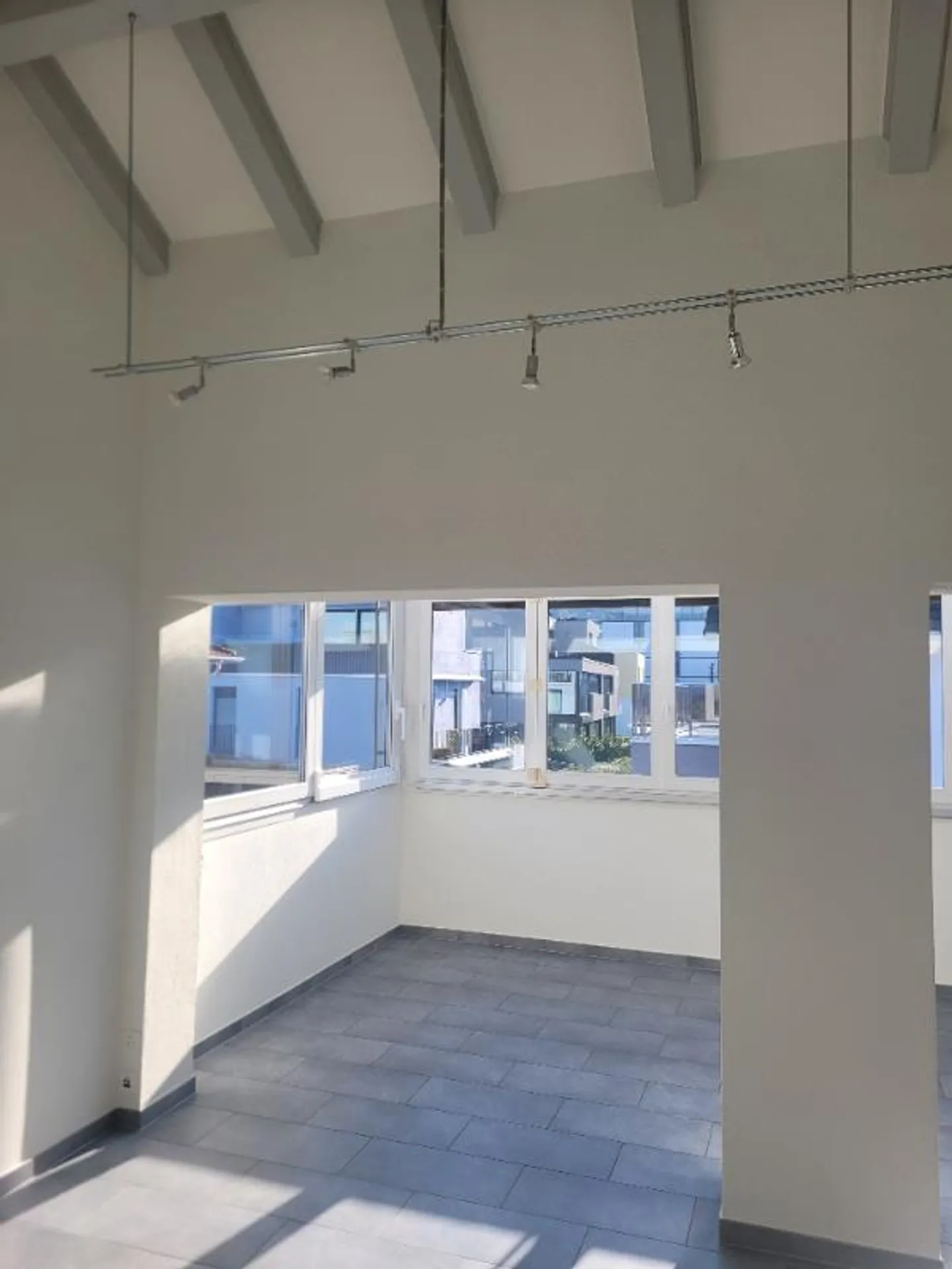 Appartement sous les combles de 3,5 pièces - Photo 5 sur 5