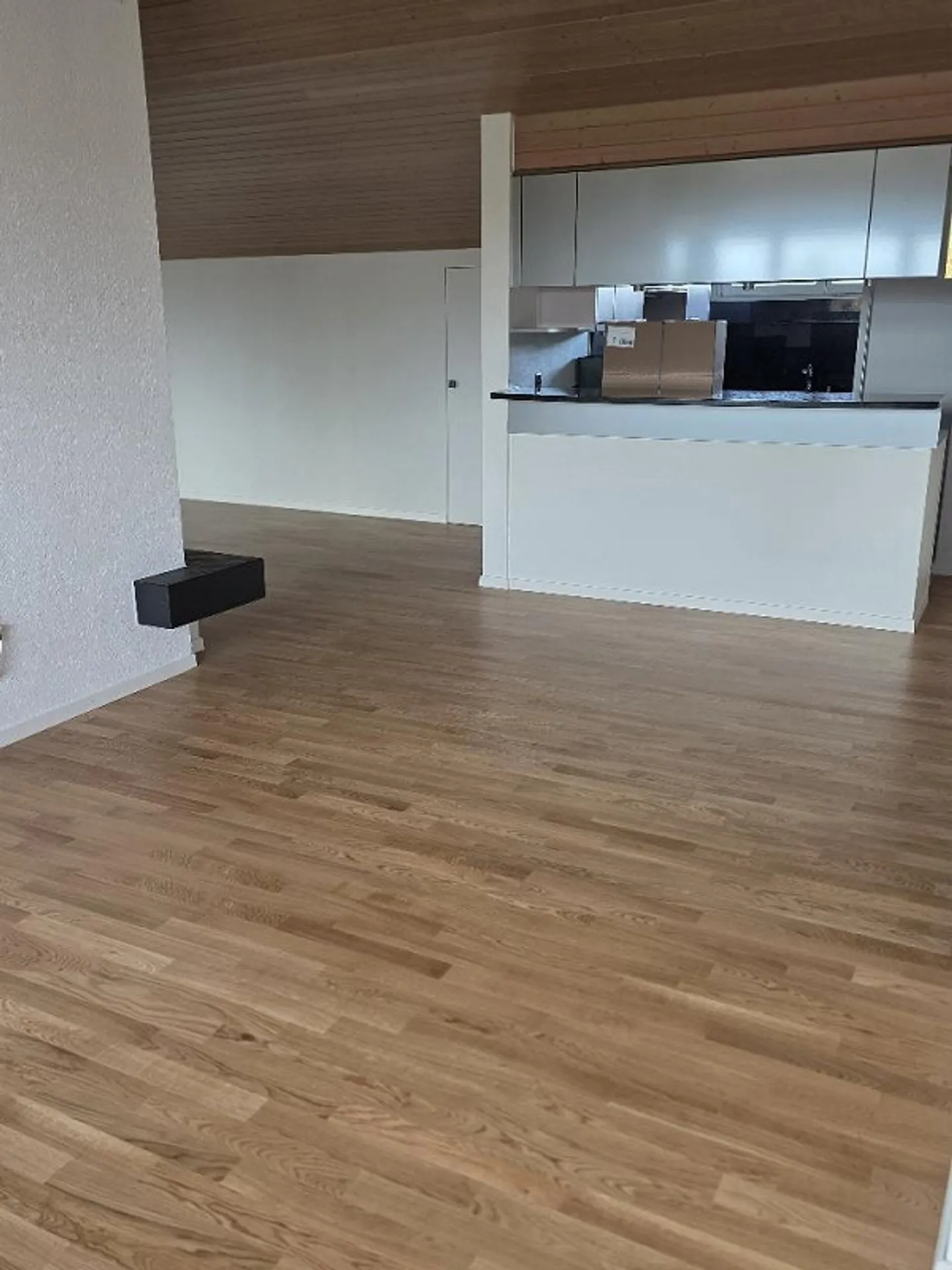 Appartamento affascinante con 5 stanze, giardino d'inverno e grande balcone - Foto 4 di 12