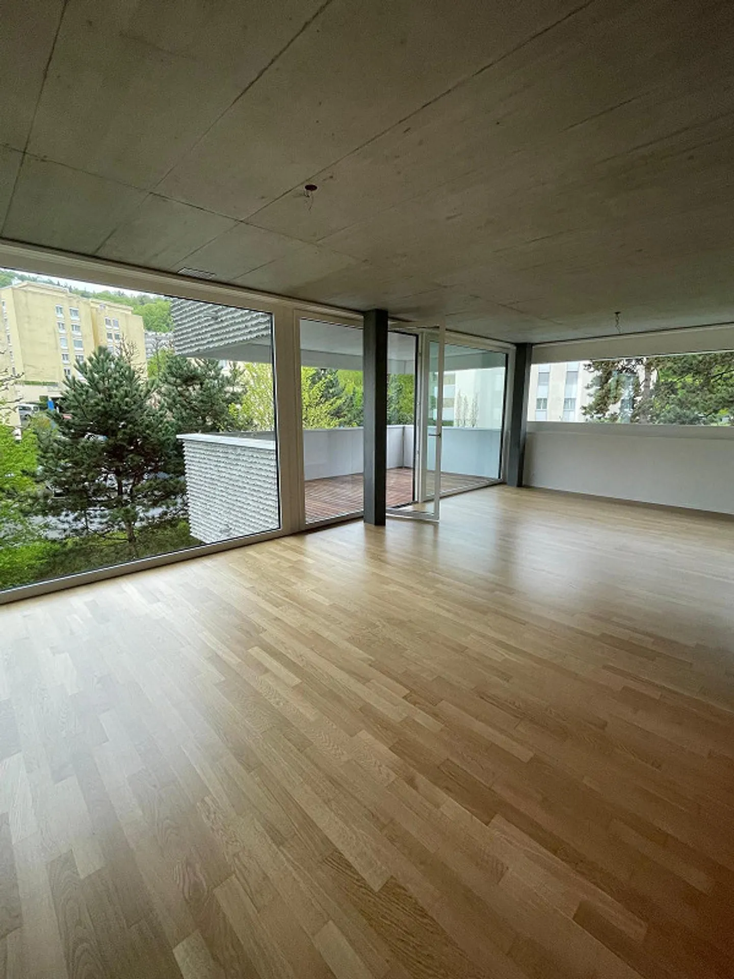 Appartamento moderno e luminoso di 4,5 stanze - Foto 1 di 10