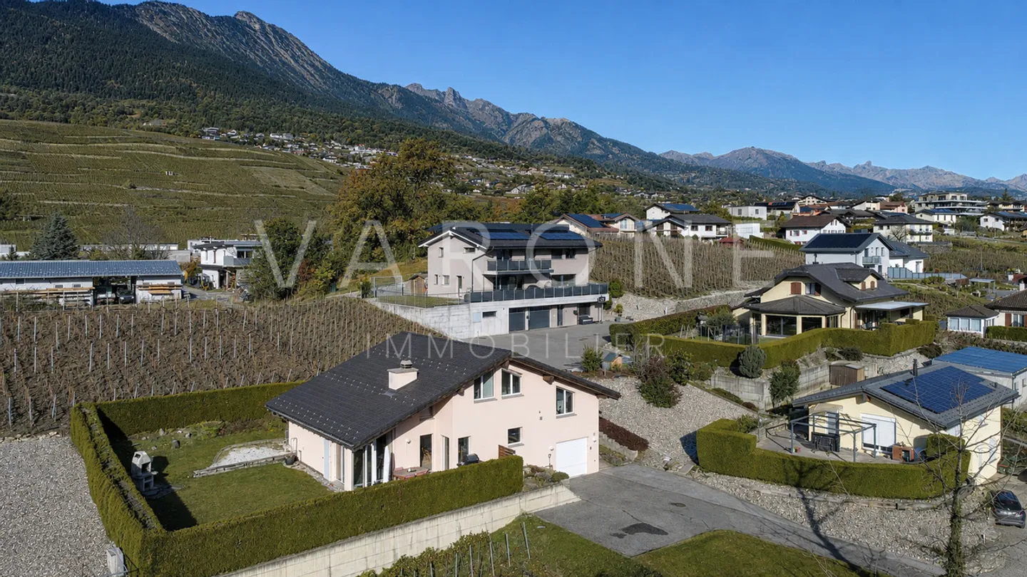 Familienvilla mit atemberaubendem Blick - Foto 18 von 20