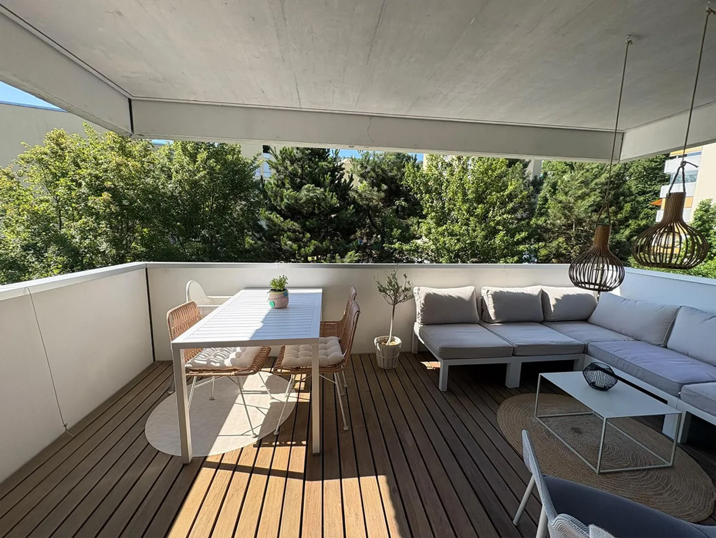 Appartamento moderno e luminoso di 4,5 stanze - Foto 3 di 10