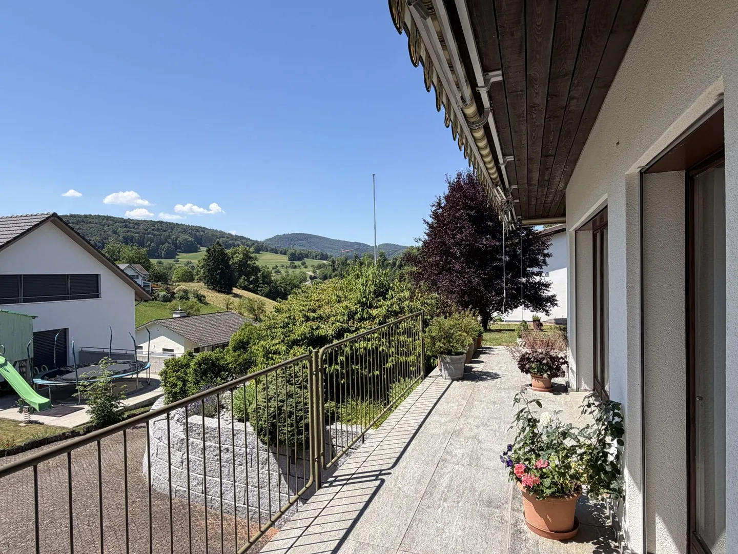Casa bifamiliare di 5,5 stanze con giardino - Foto 6 di 29