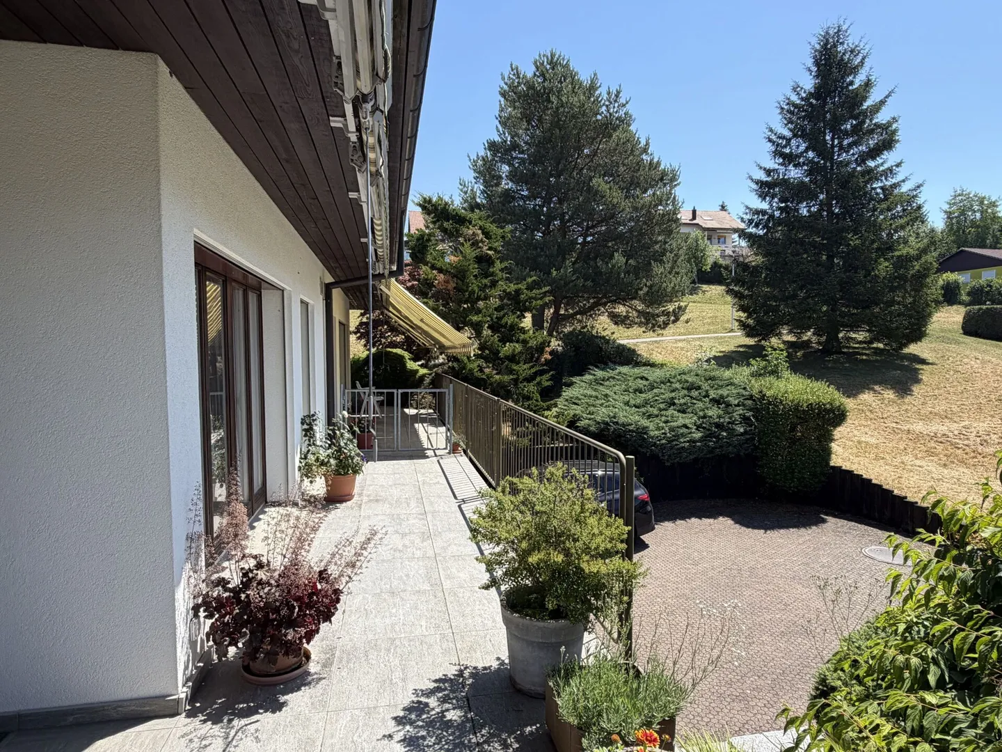 Casa bifamiliare di 5,5 stanze con giardino - Foto 10 di 29