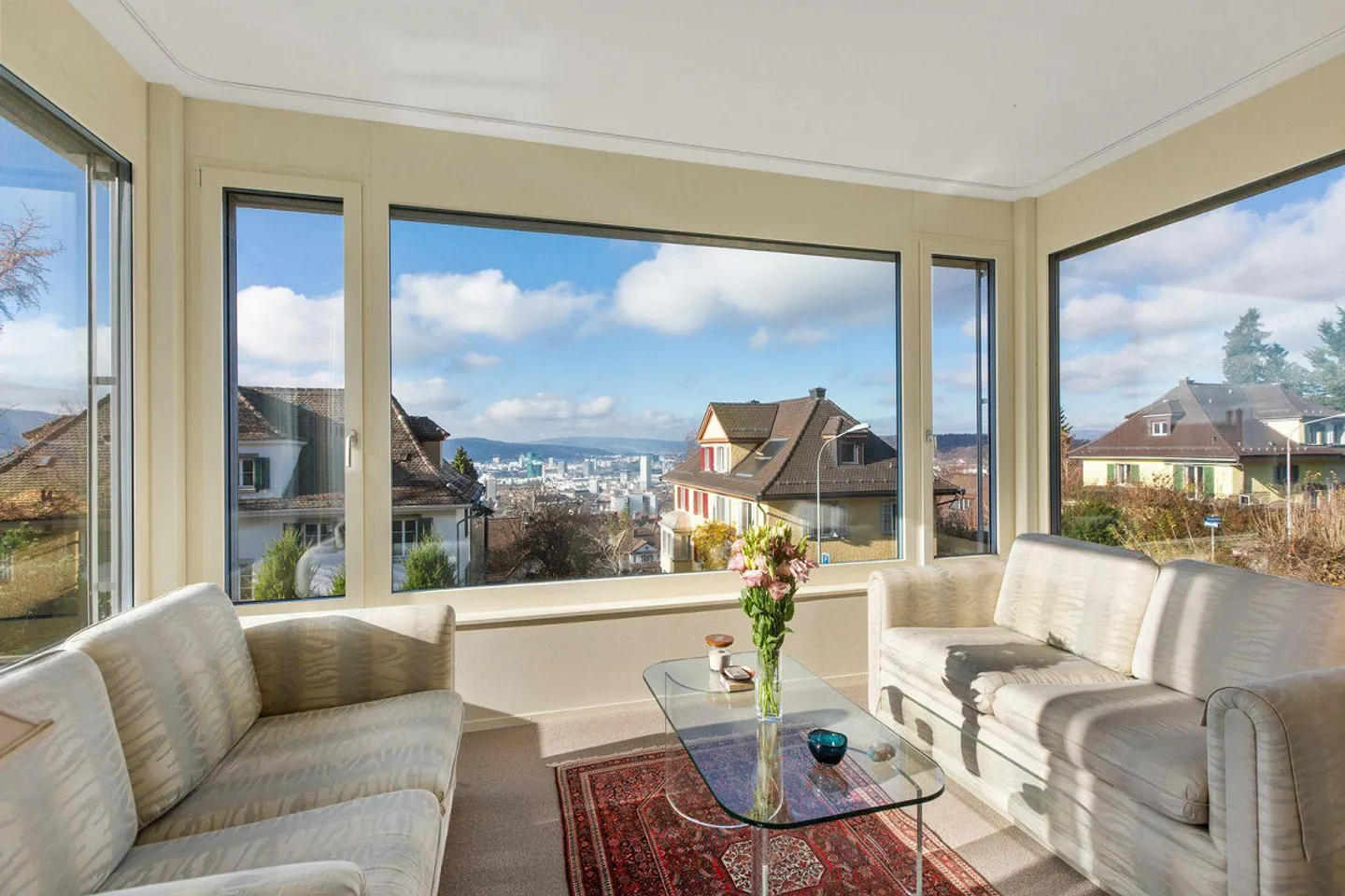 Exklusives Einfamilienhaus in Zürich - Foto 4 von 15