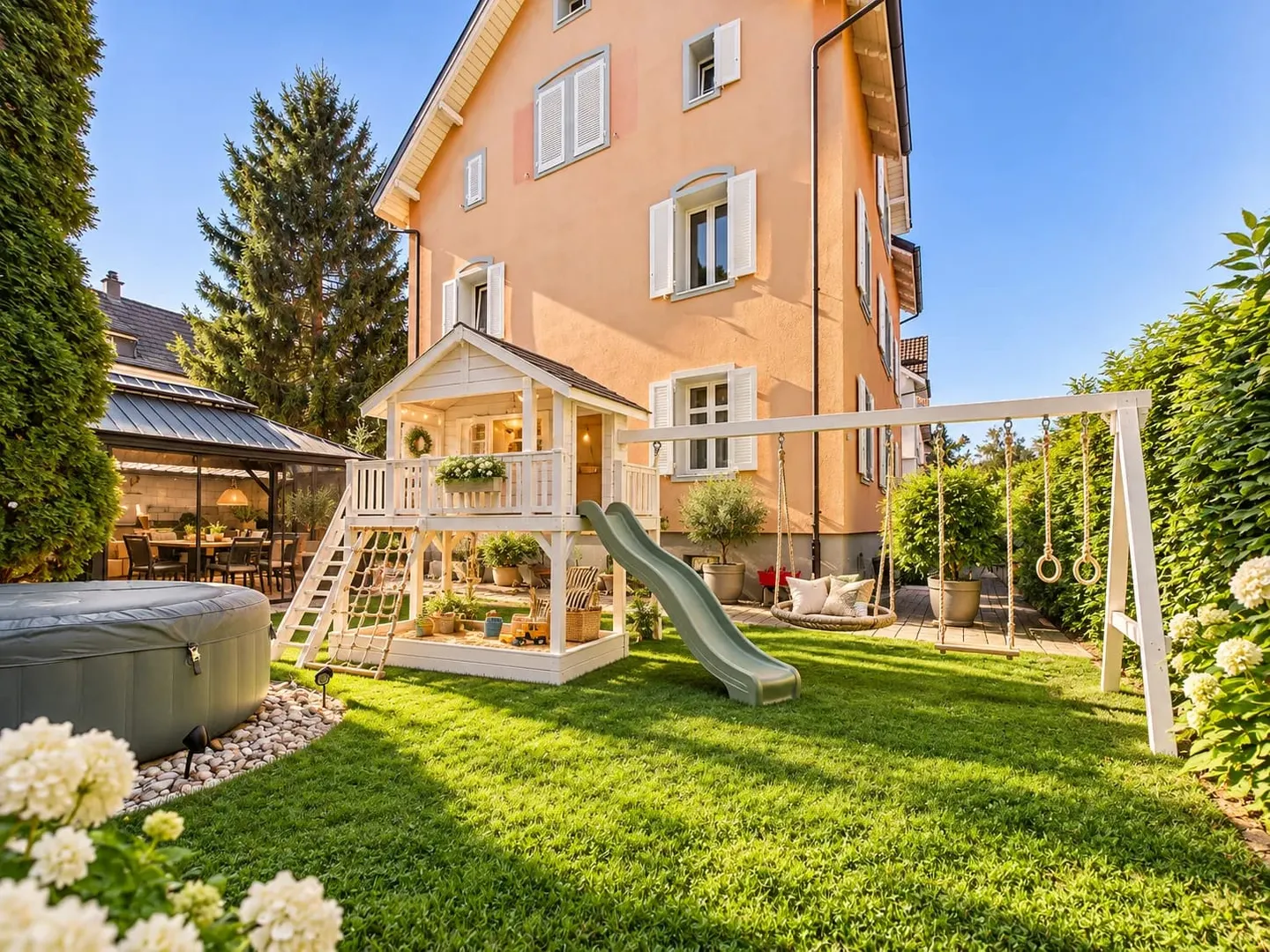 Casa familiare affascinante a Romanshorn - Foto 1 di 12