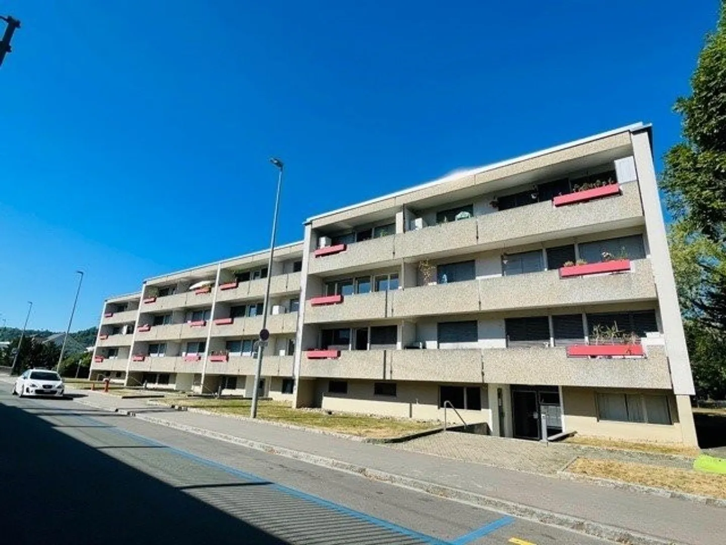 Luminoso appartamento di 3,5 stanze con charme! - Foto 2 di 12