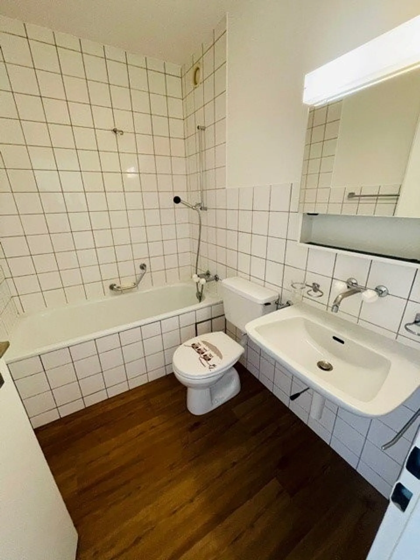 Luminoso appartamento di 3,5 stanze con charme! - Foto 10 di 12