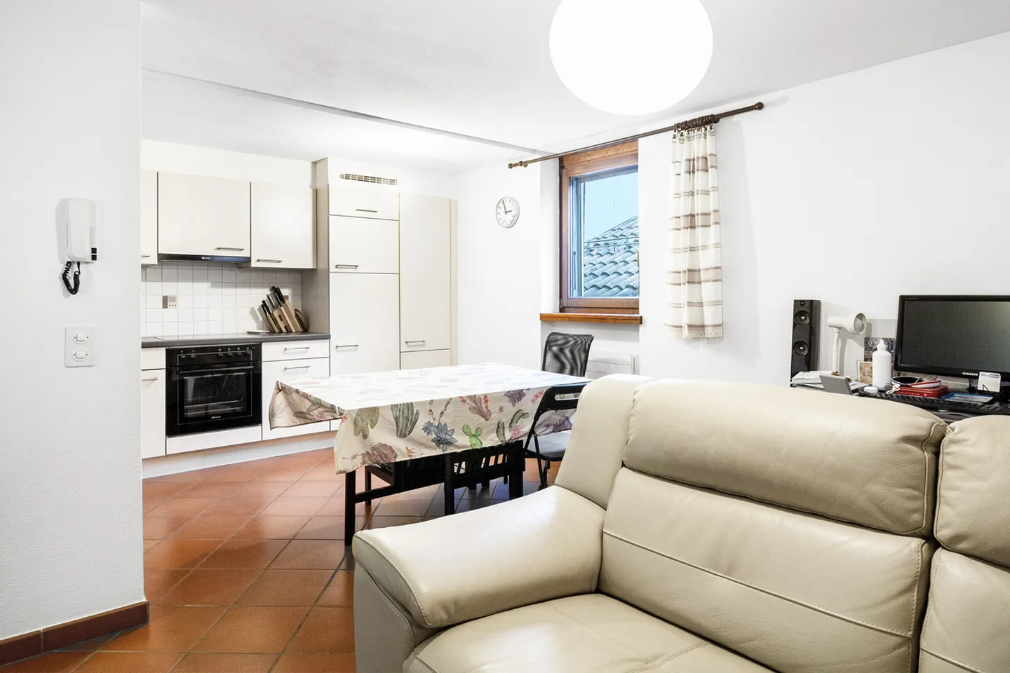 Kernhaus mit zwei Wohnungen - Foto 7 von 10