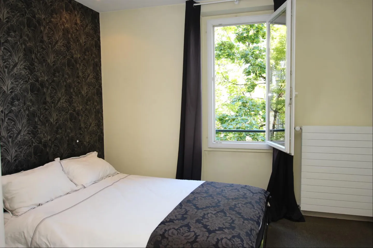 Stilvolles 4-Zimmer-Apartment in Malagnou - Foto 2 von 8