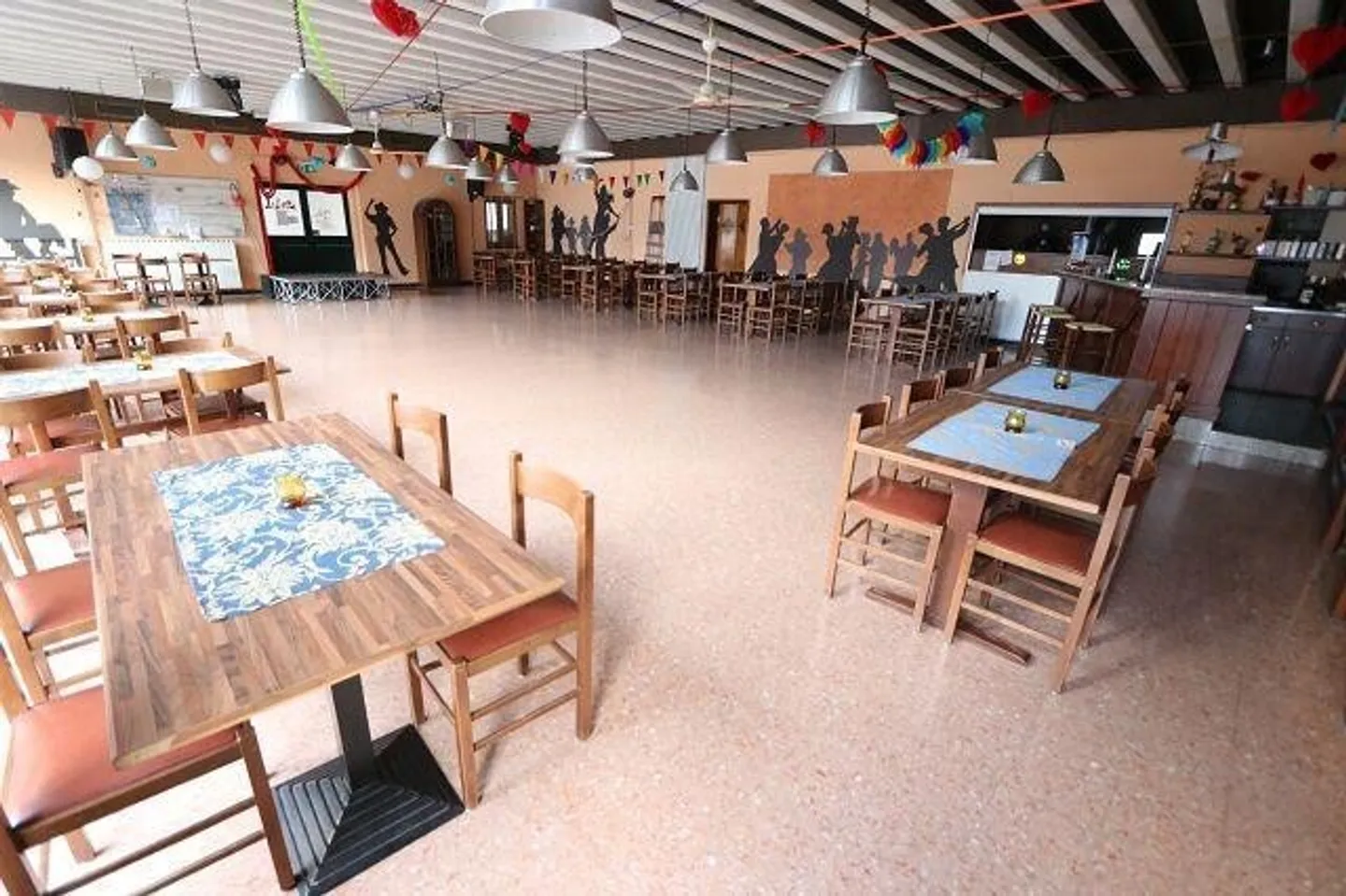Hotel mit grossem Saal - Foto 9 von 13