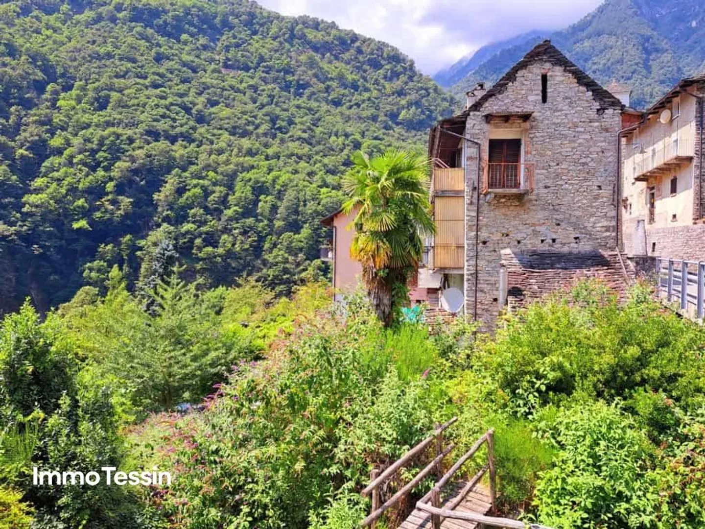 Unique property at Verzasca reservoir with huge potential... - Photo 11 of 13