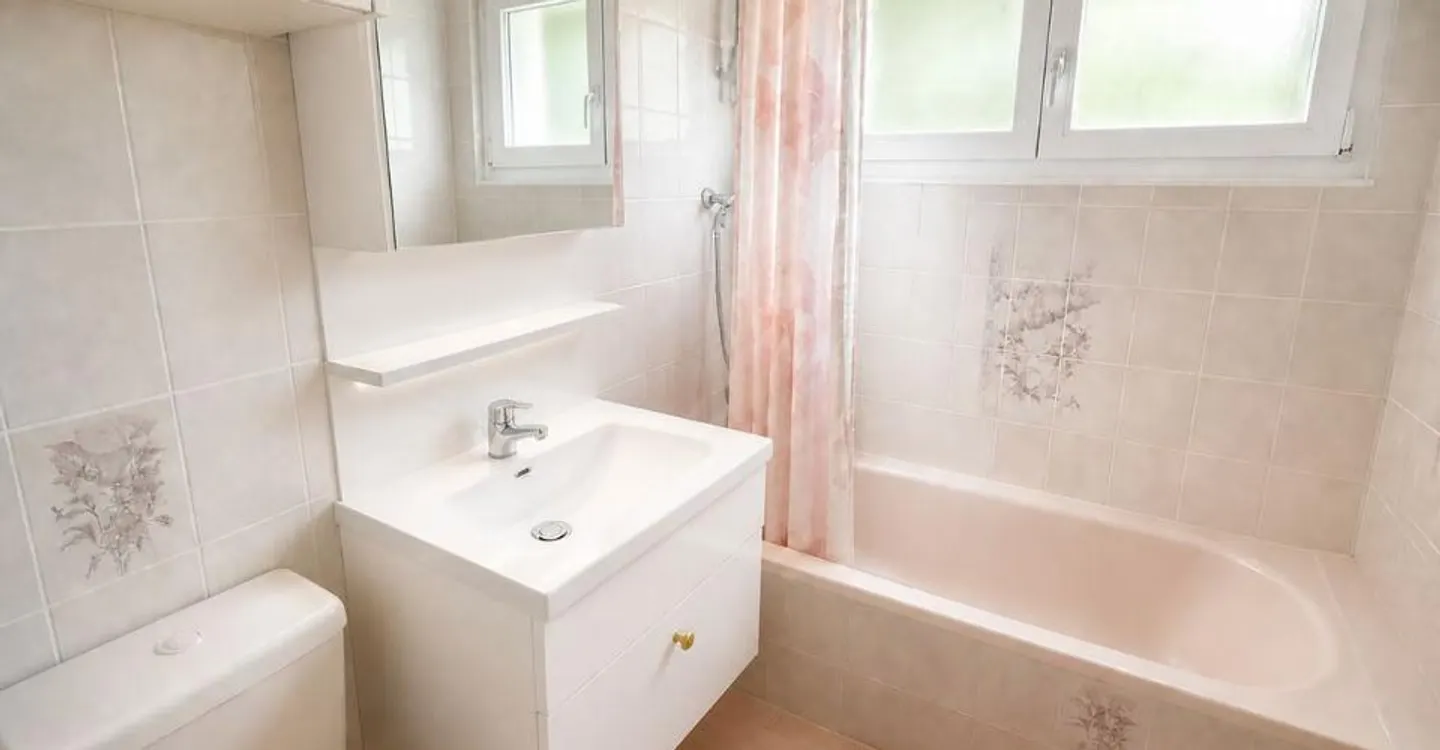 Casa indipendente luminosa con vista libera e grande potenziale - Foto 8 di 10