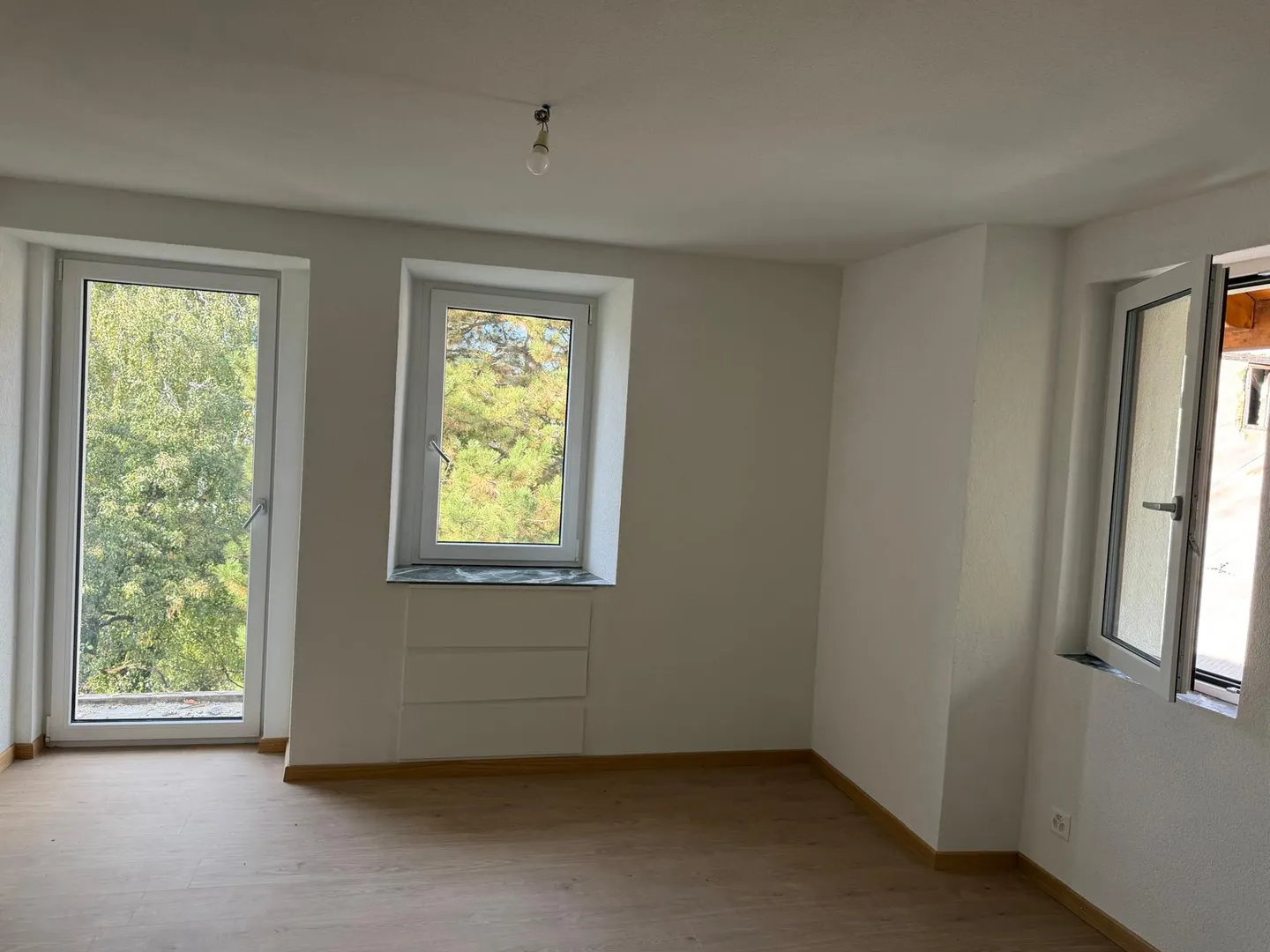 Immeuble d'appartements rénové - Photo 5 sur 14