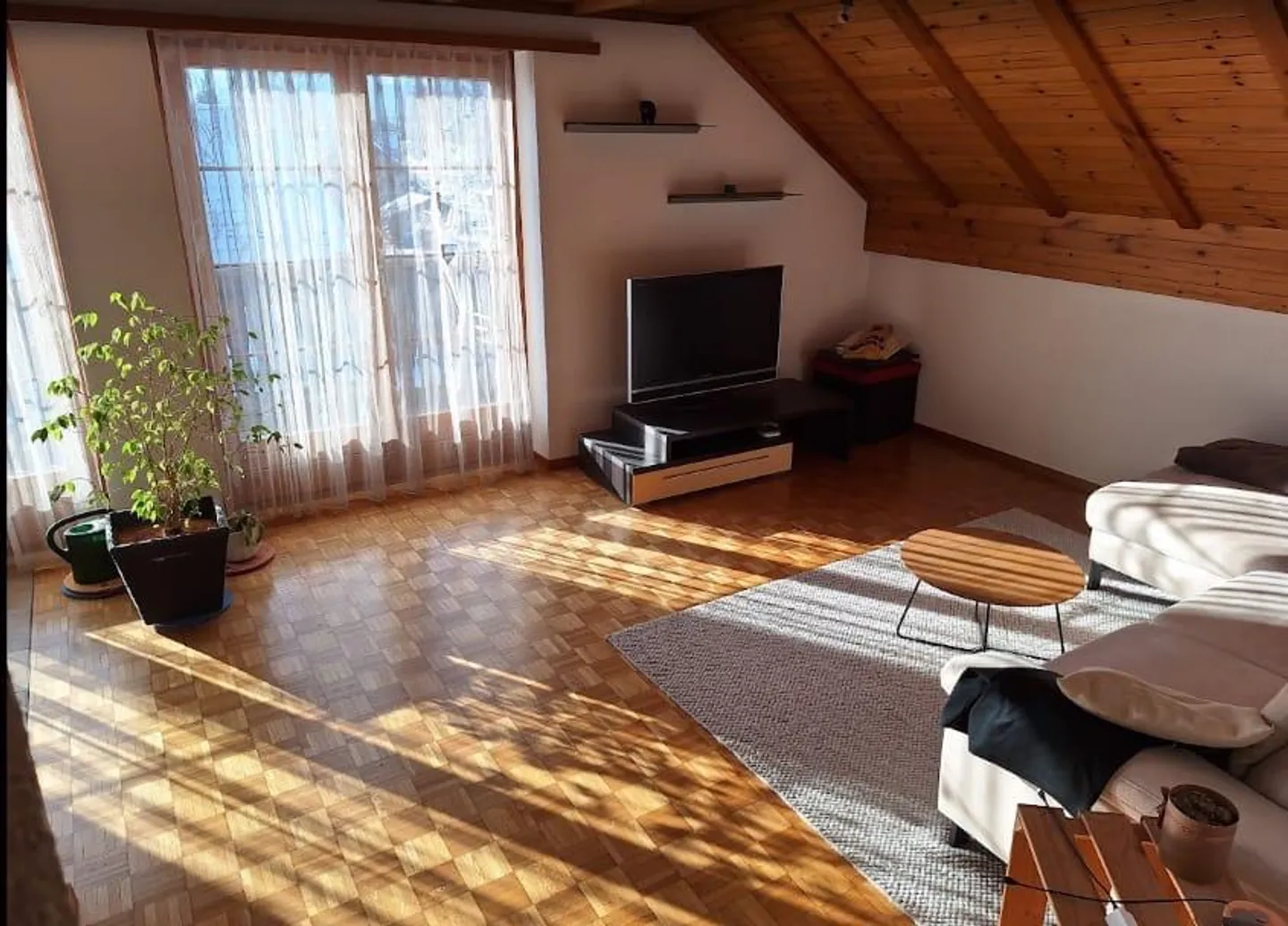 Appartamento luminoso 3 1/2 locali a Montlingen - Foto 3 di 8