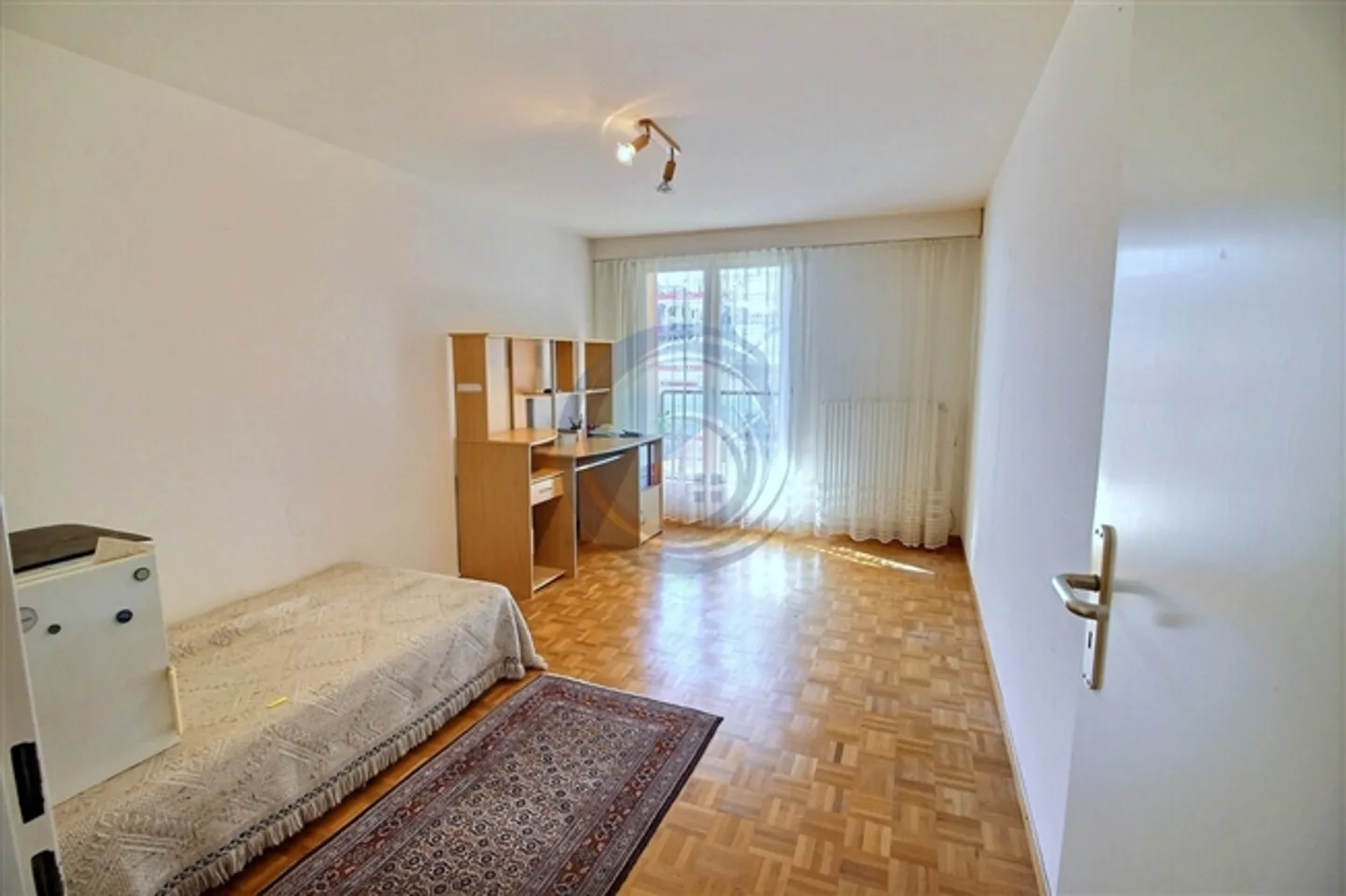 SPACIOUS 3.5 ROOM CORNER APARTMENT WITH LAKE VIEW - NEAR CITY CENTER - Photo 9 of 13