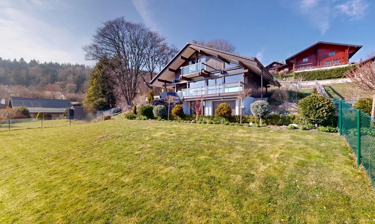 HUF HAUS Villa with a view of the Lake and the Alps - Photo 3 of 11