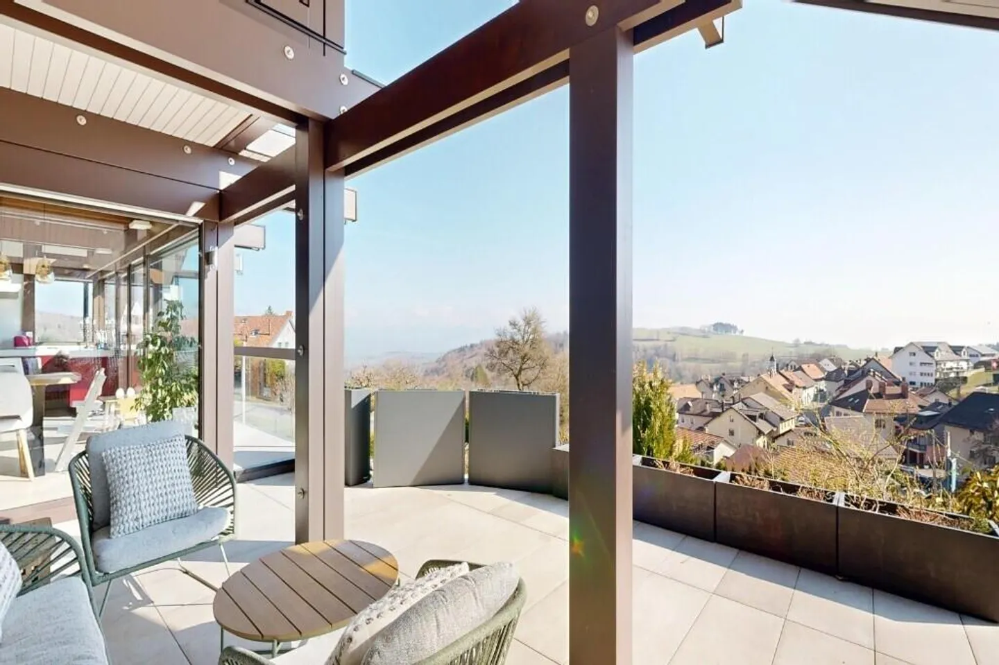 HUF HAUS Villa with a view of the Lake and the Alps - Photo 5 of 11
