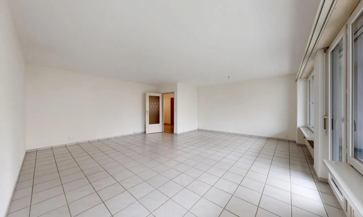 Hell, spacious and energy-efficient: 4.5-room apartment with elevator - Photo 3 of 11
