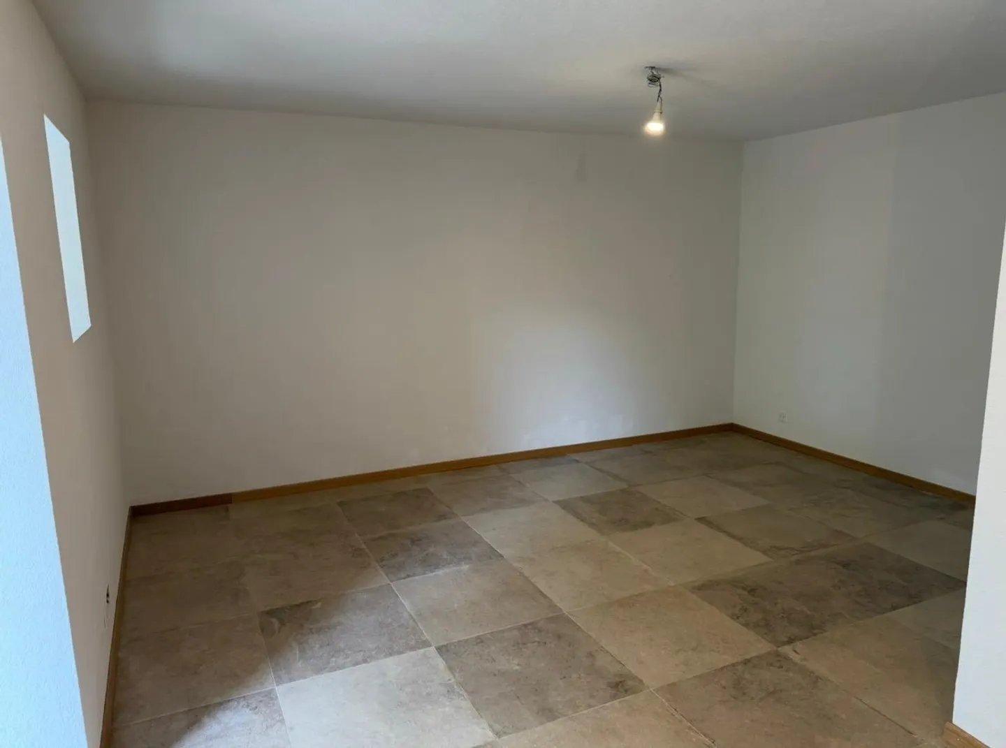 Immeuble d'appartements rénové - Photo 13 sur 14