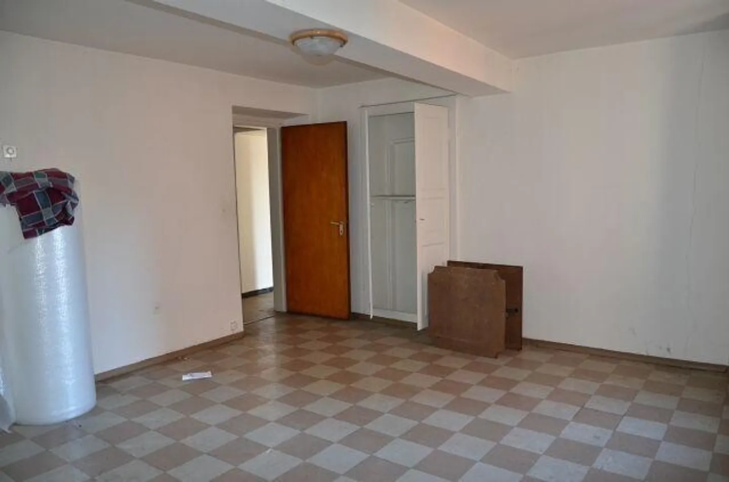 Renovation Project in Genestrerio - Photo 3 of 13