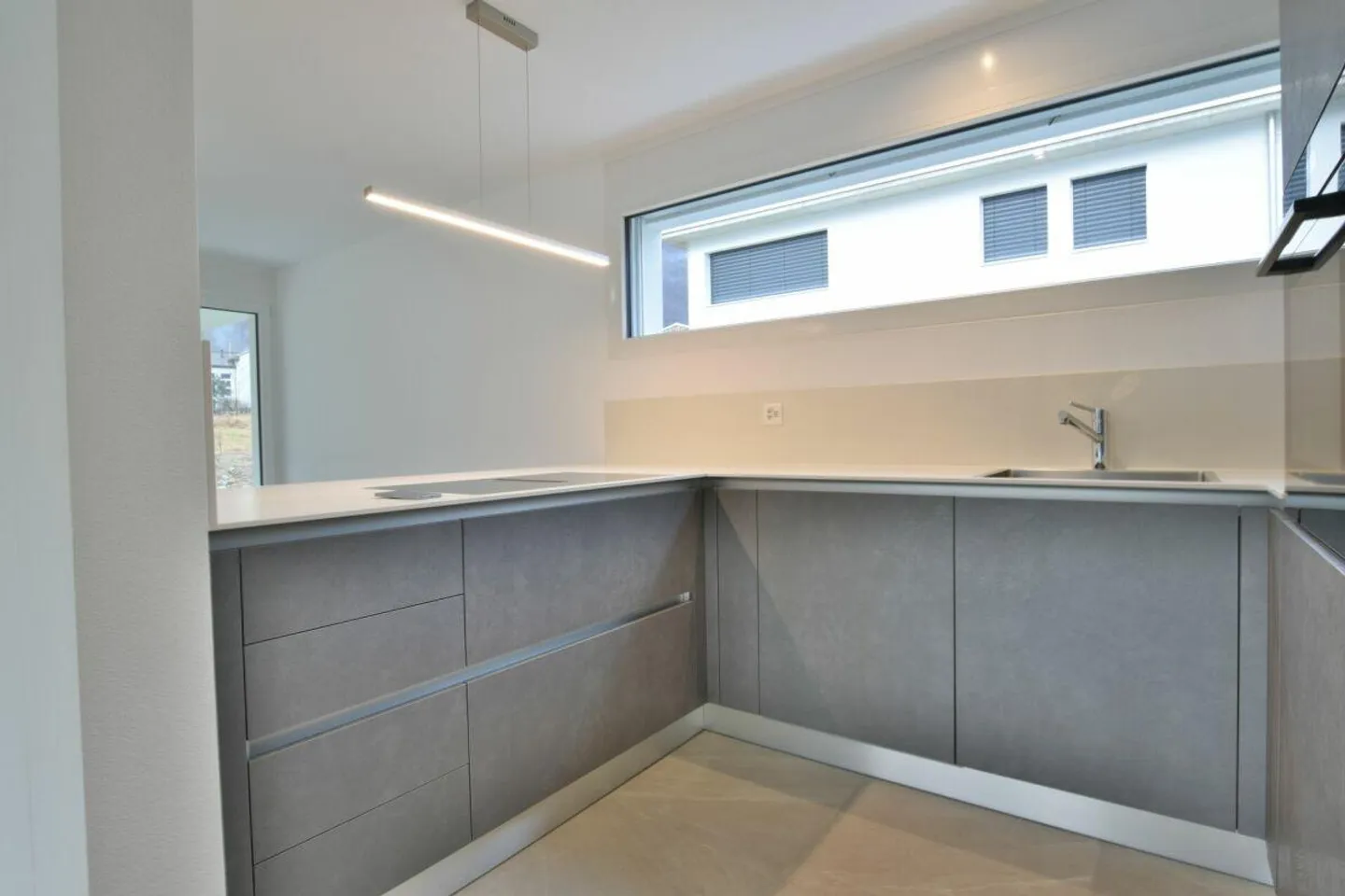 Maison unifamiliale lumineuse avec jardin privé - Photo 2 sur 10