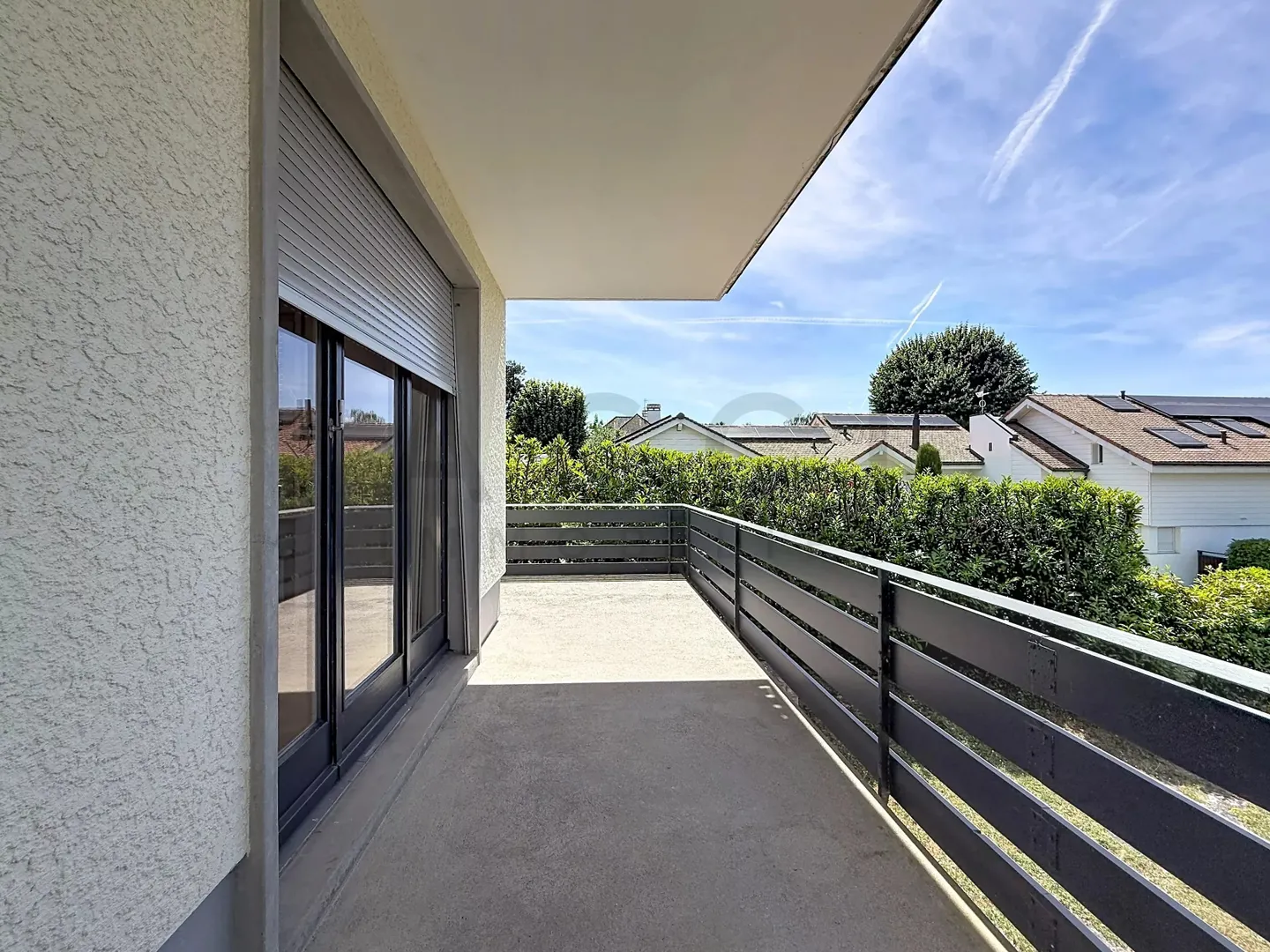 Villa au bord du lac avec plage privée - Photo 18 sur 23