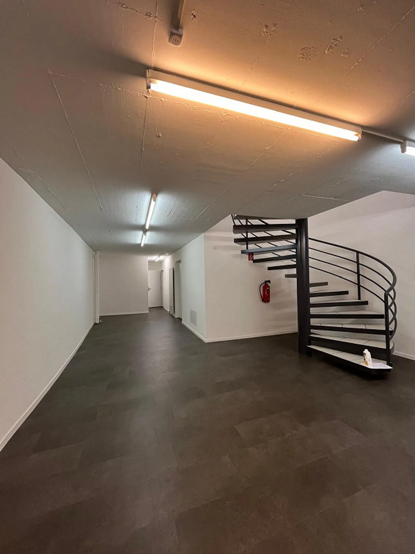 Espace de vente au centre de la ville de Thun - Photo 6 sur 8