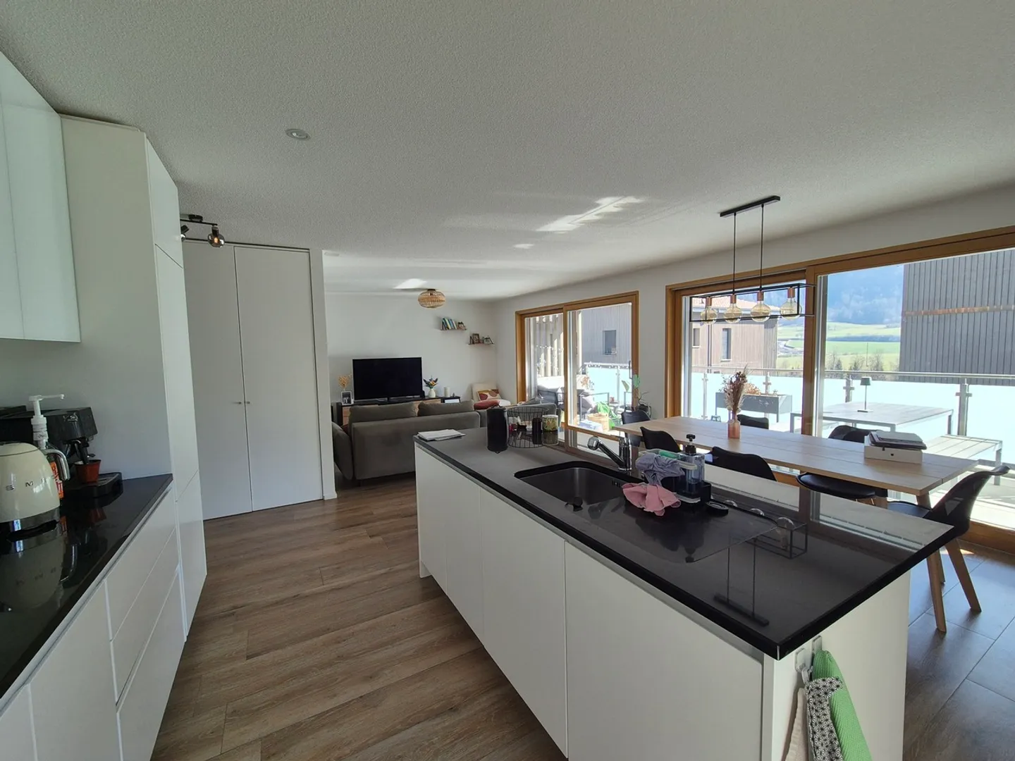 ENNEY - 3,5 moderne stanze con colonna di lavaggio - Foto 3 di 7