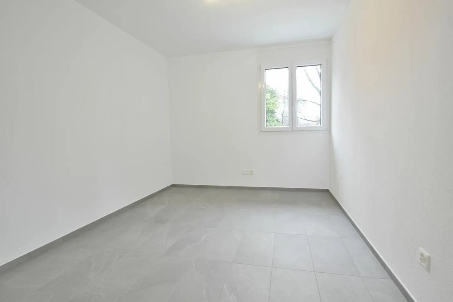 Maison unifamiliale lumineuse avec jardin privé - Photo 8 sur 10