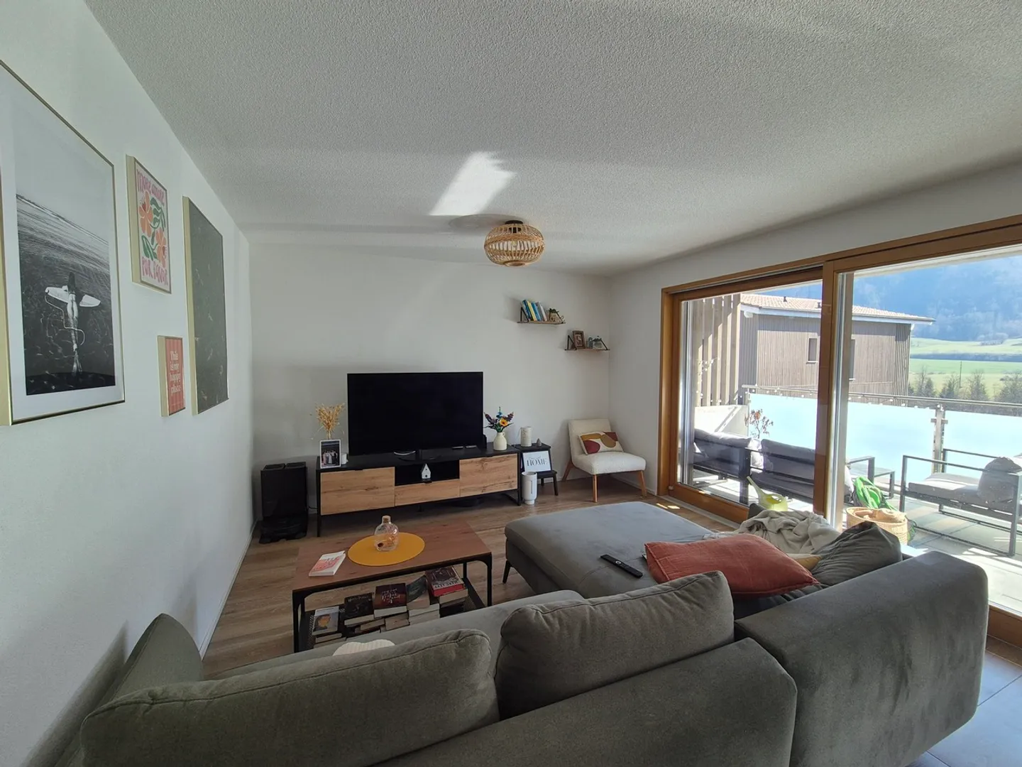 ENNEY - 3,5 moderne stanze con colonna di lavaggio - Foto 4 di 7