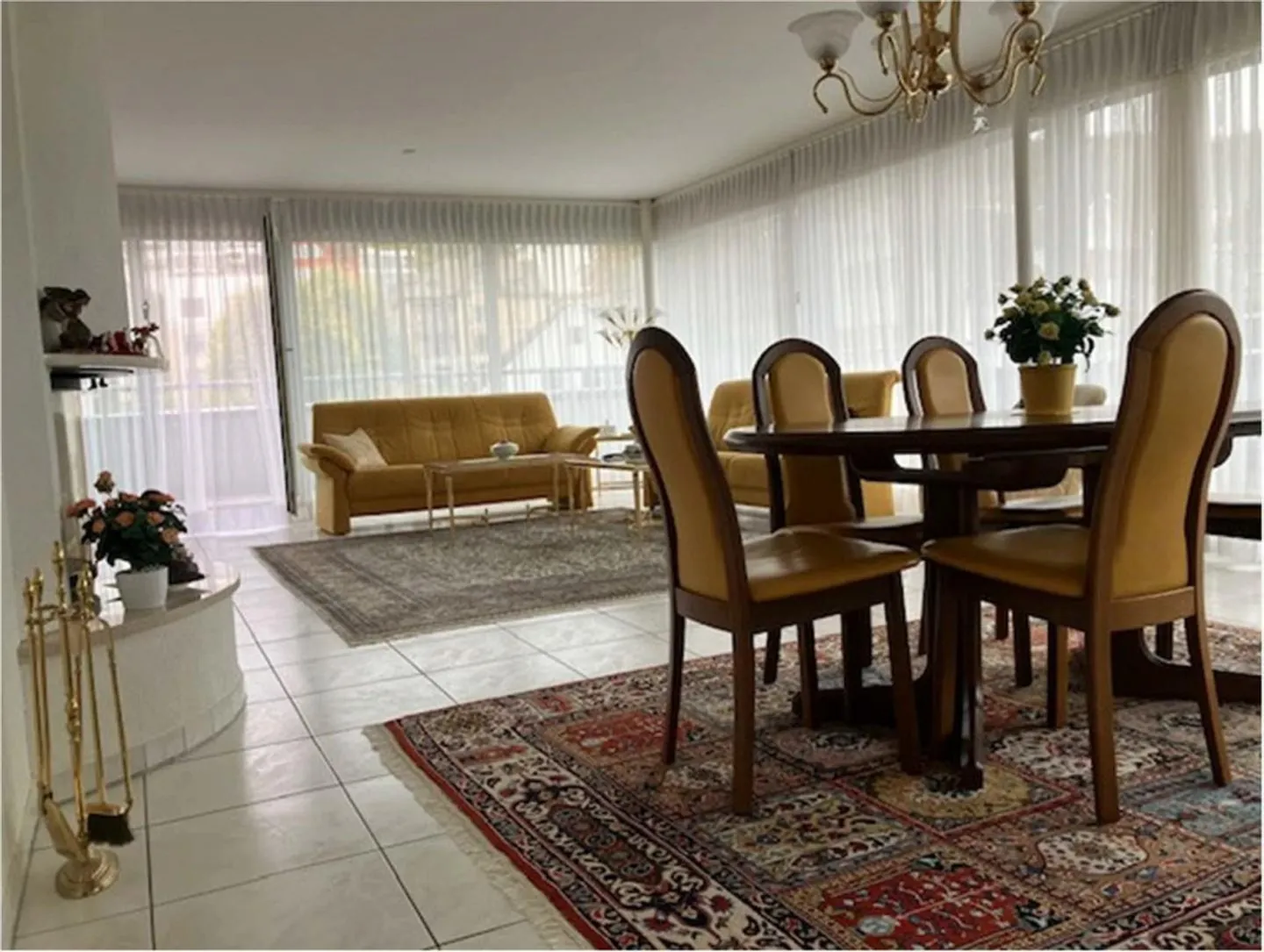 Schöne 4.5-Zimmer-Attikawohnung mit Seeblick - Foto 2 von 7