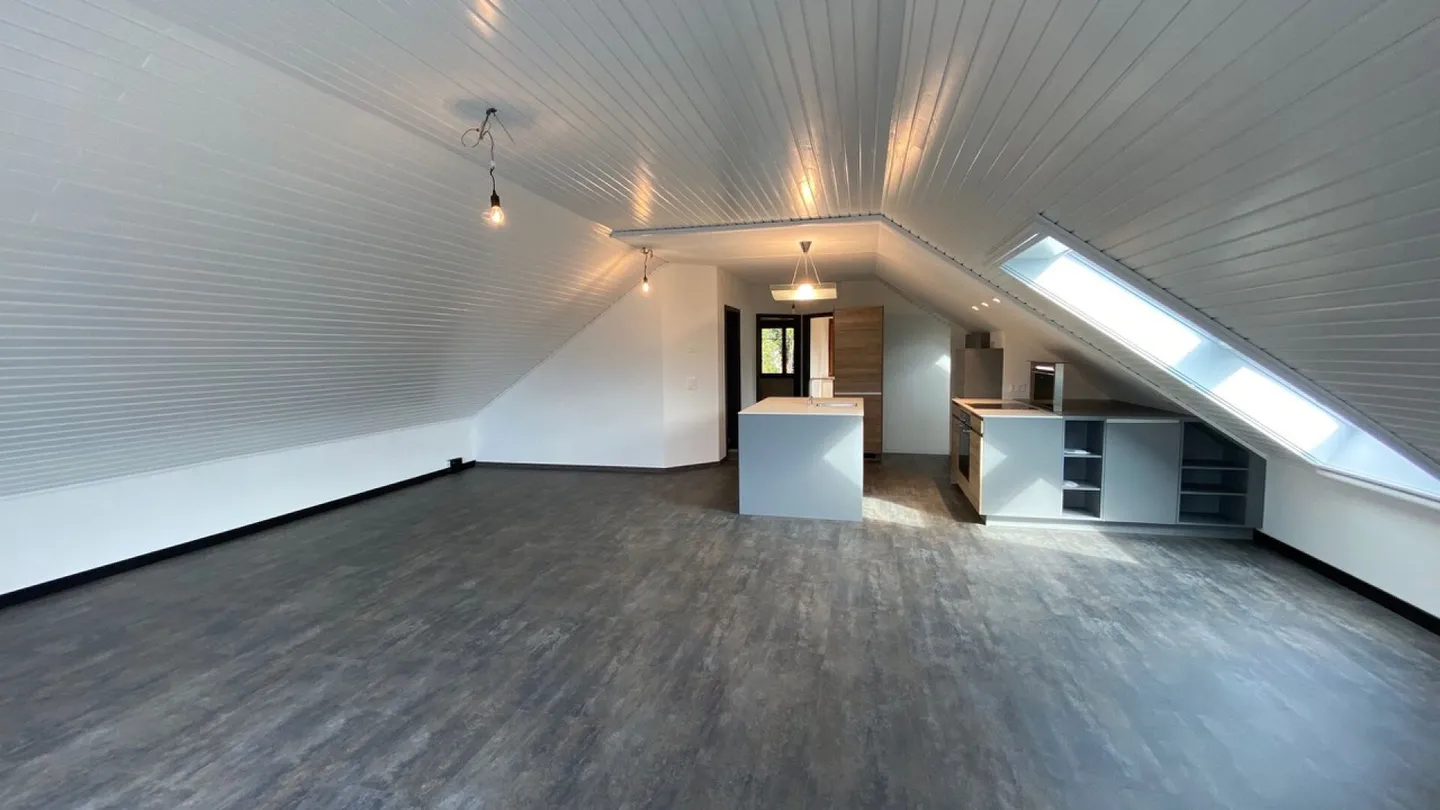 Appartement moderne avec balcon - Photo 2 sur 7