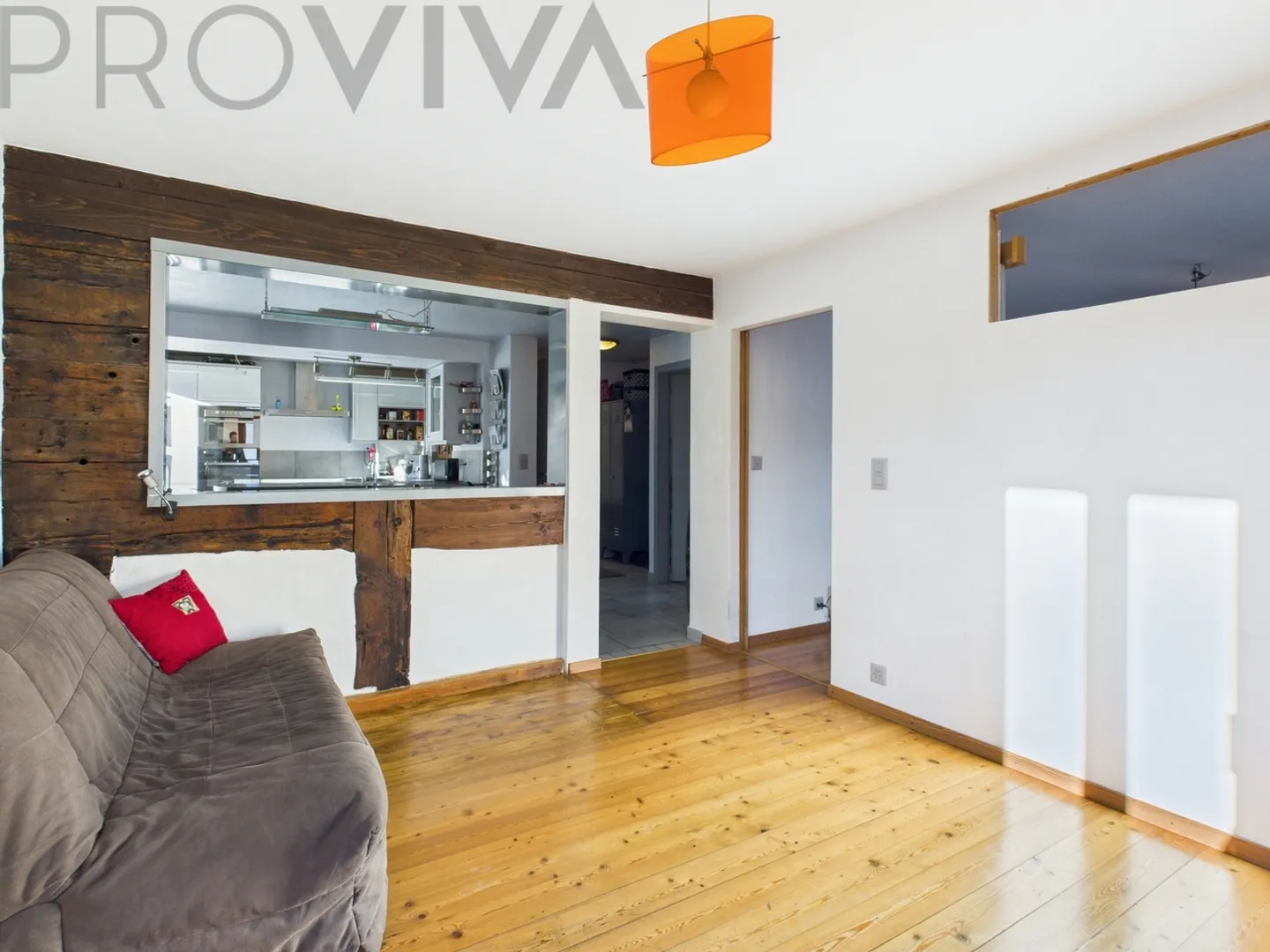 Sunny Family House with Garden and Potential in Venthone - Photo 3 of 7