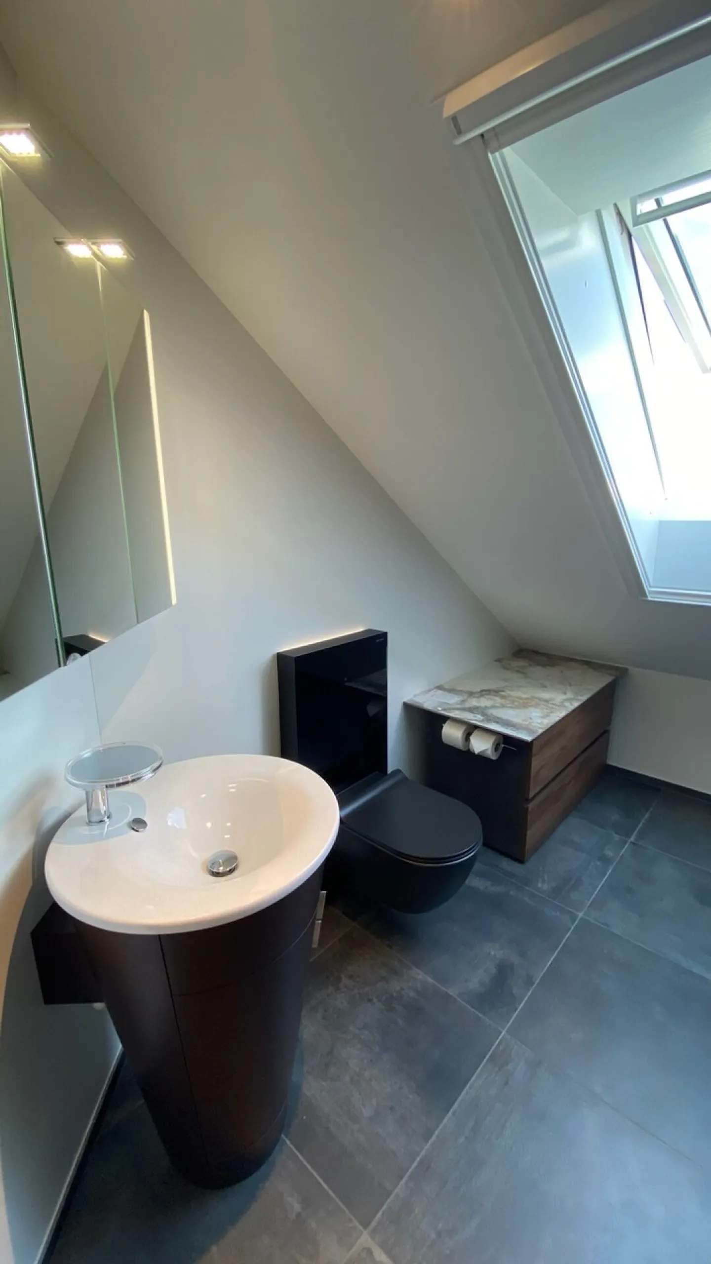 Appartement moderne avec balcon - Photo 7 sur 7