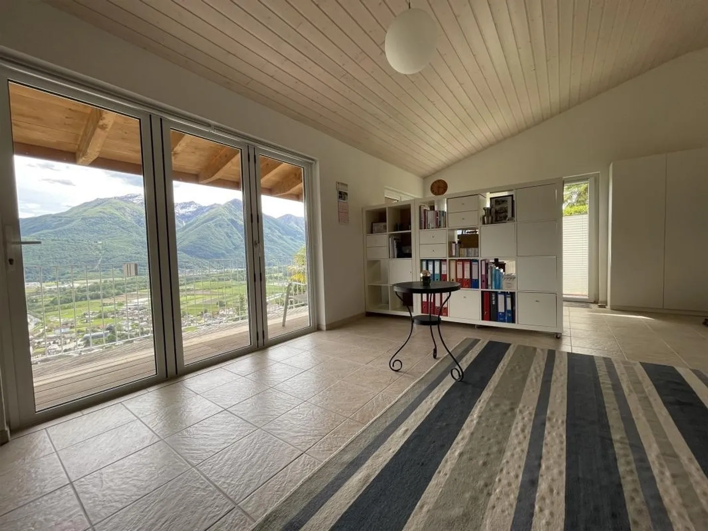 «2 Familienhaus mit Aussicht / casa bifamiliare con vista» - Foto 4 di 42