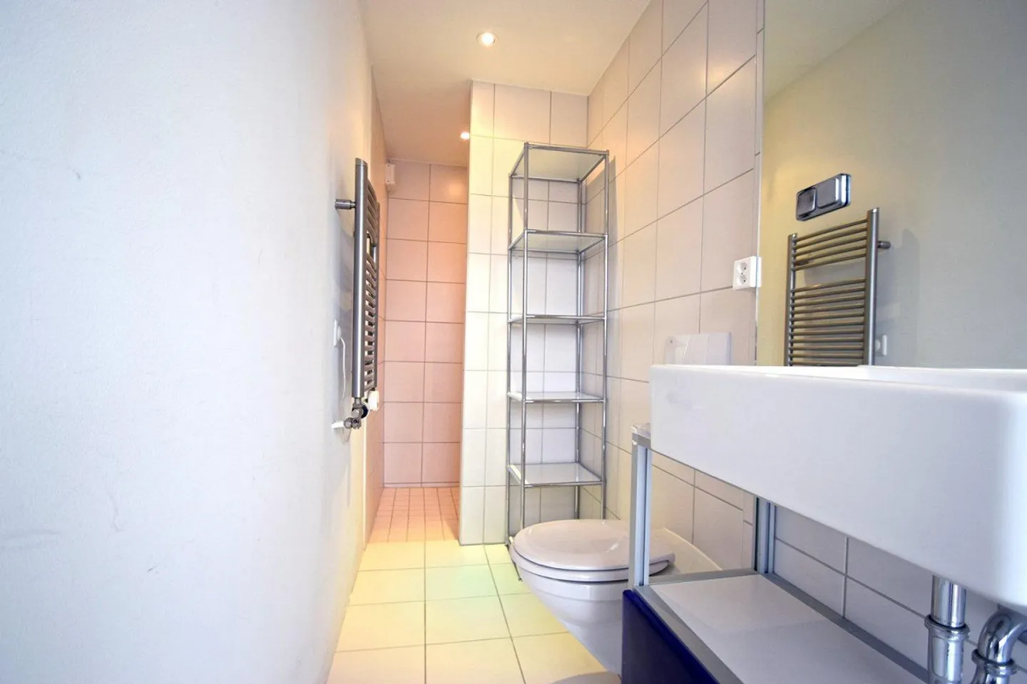 Appartamento Loft Elegante con Terrazza sul Tetto e Vista sull'Aare ad Altenberg - Foto 9 di 12