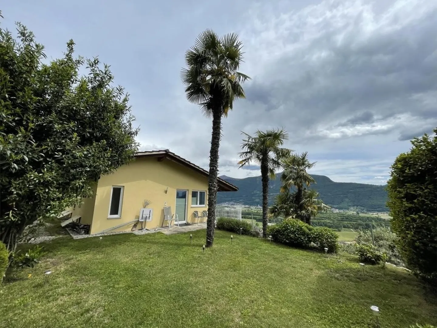 «2 Familienhaus mit Aussicht / casa bifamiliare con vista» - Foto 16 di 42