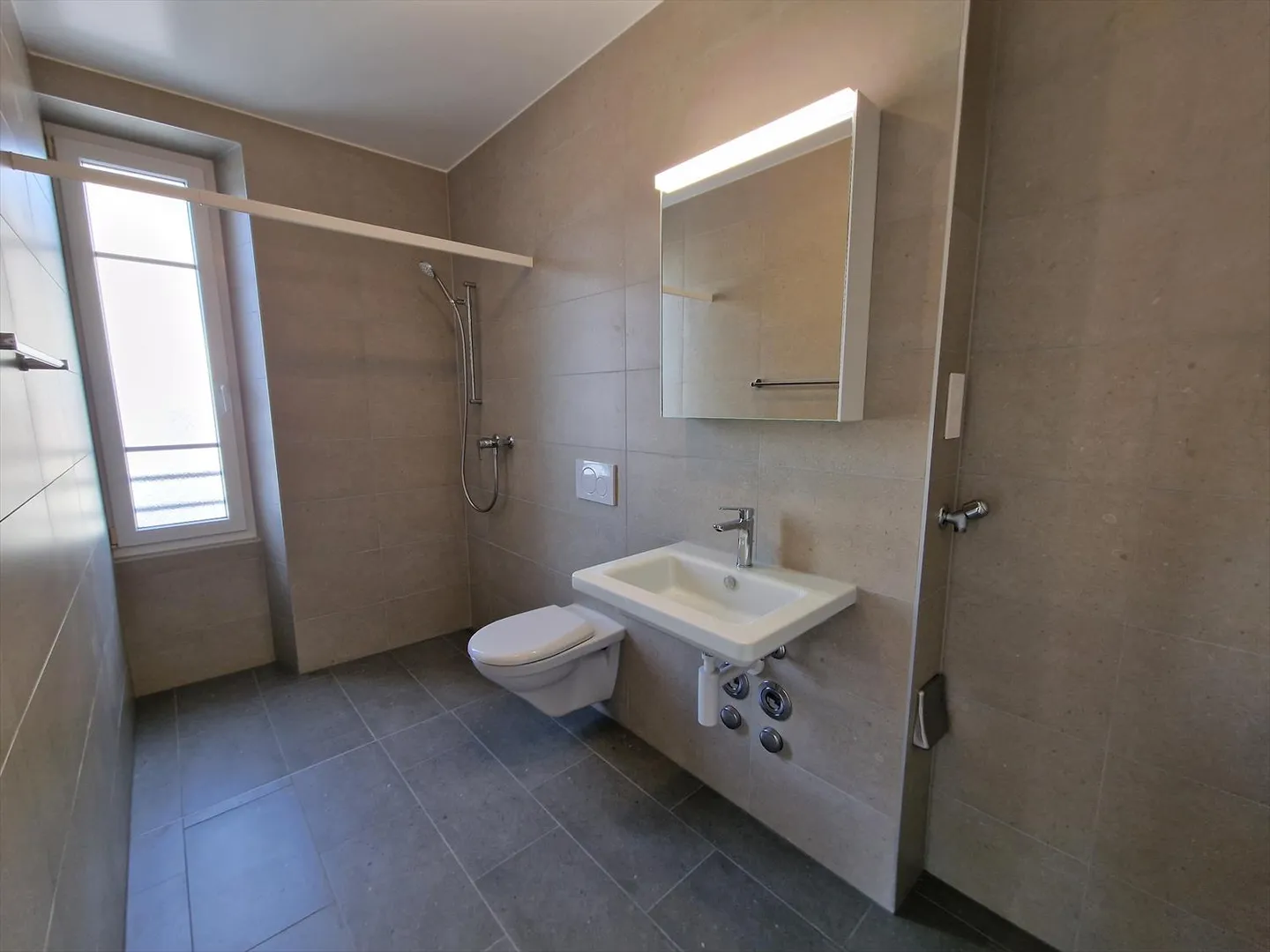 Appartamento 4.5 stanze - Foto 6 di 7