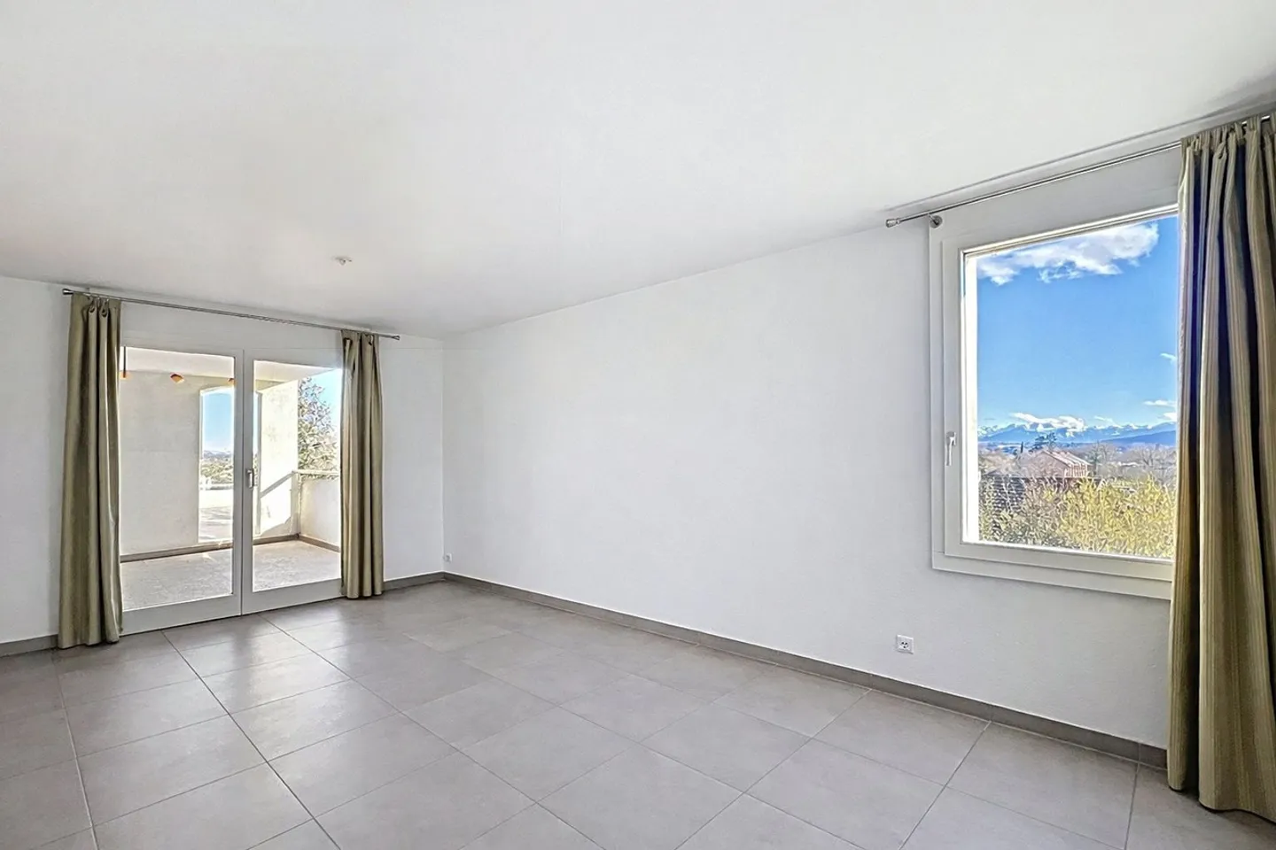 Appartamento incantevole con giardino e vista panoramica - Foto 8 di 11