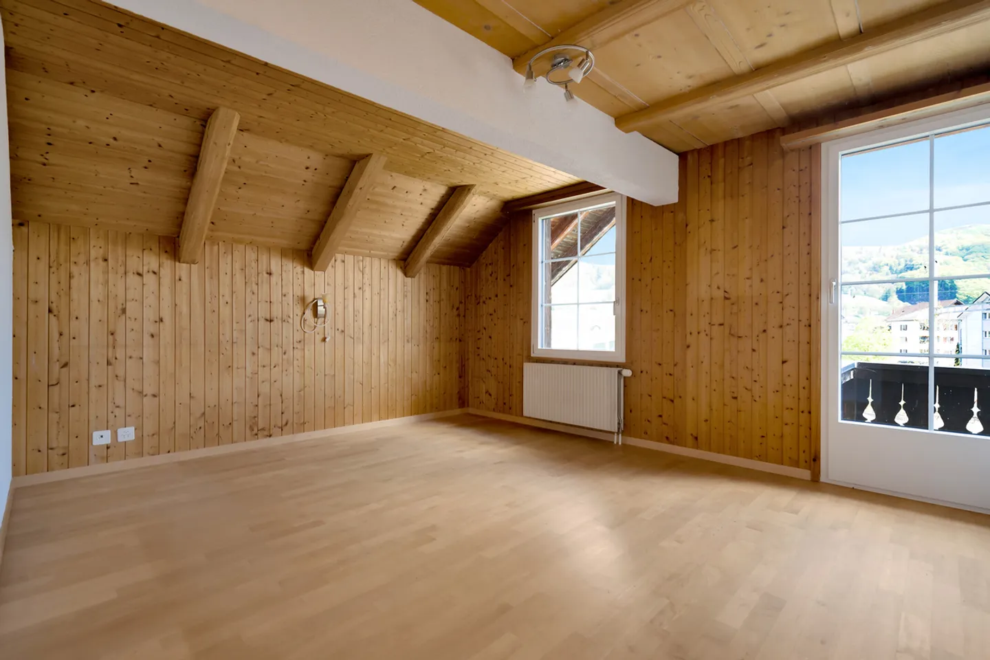 Appartement en attique de 4 pièces avec galerie dans un emplacement central à Toffen - Photo 7 sur 11