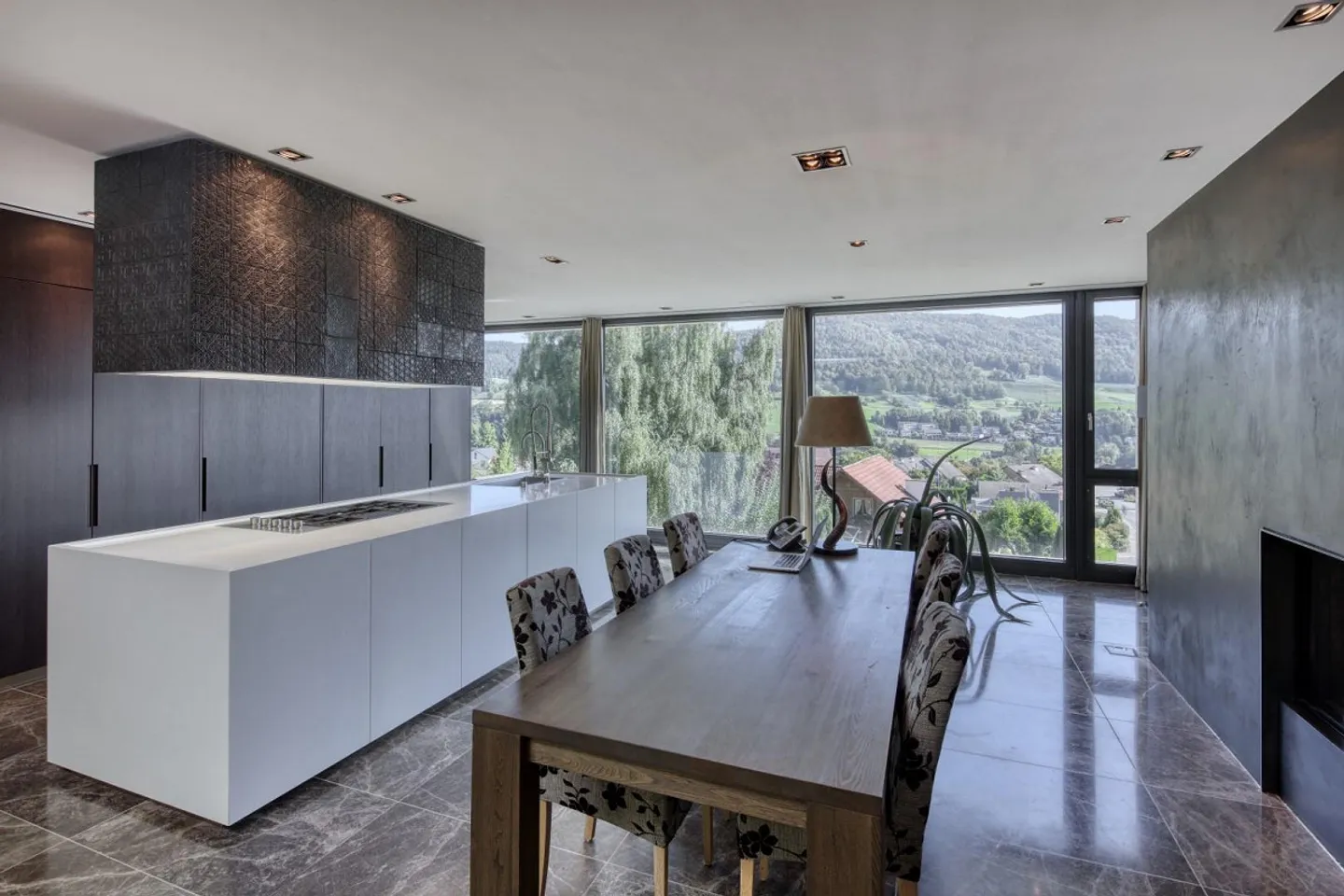 Exclusive Home and Office Space - Photo 4 of 21