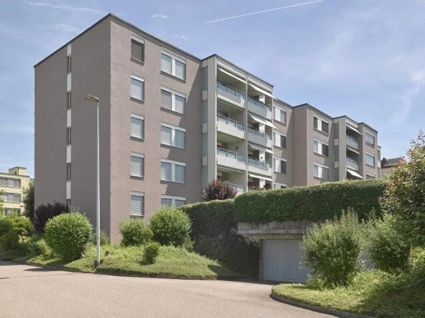 Place de parking à louer à Kleindöttingen AG - Photo 1 sur 1