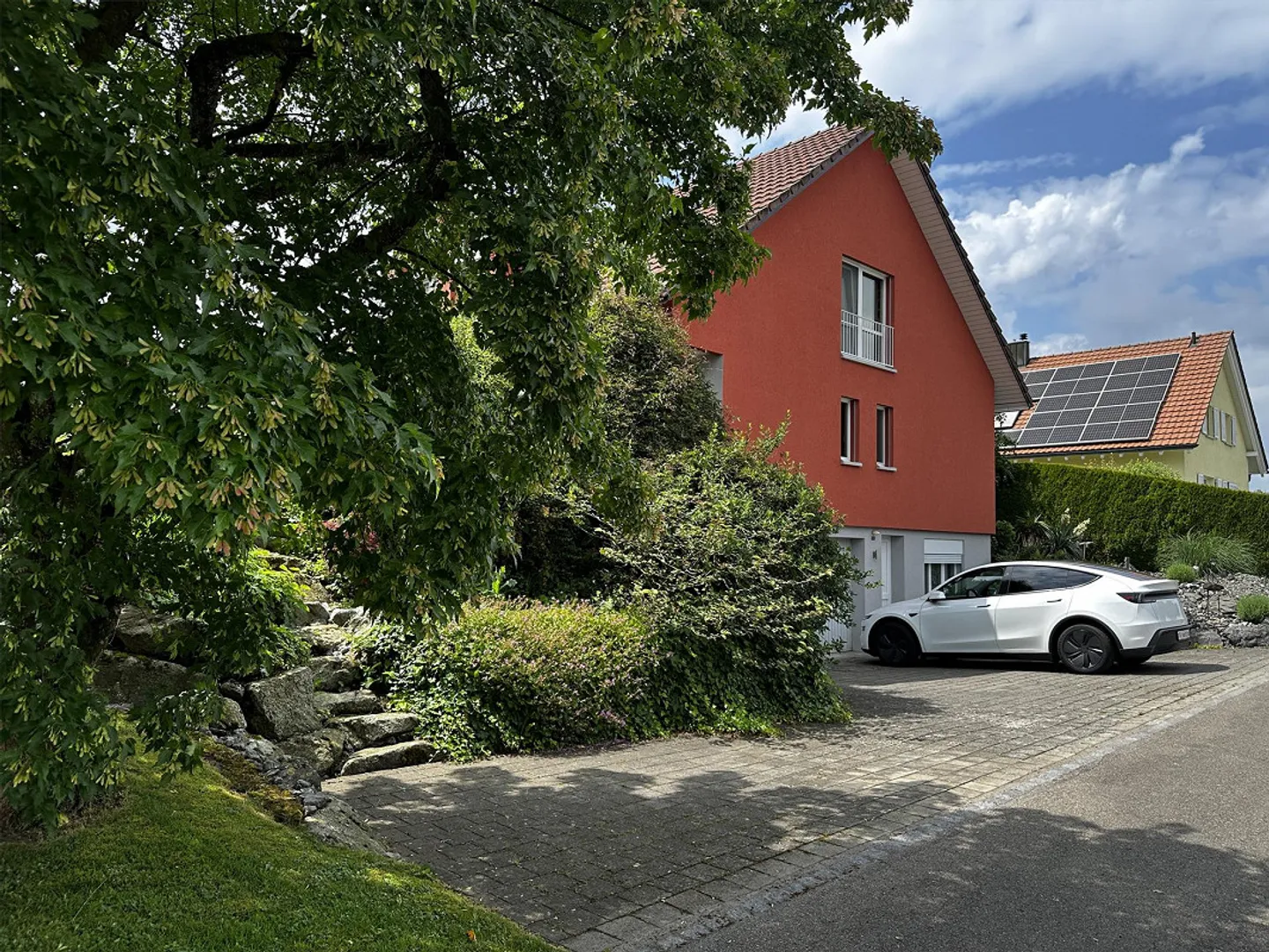 Casa unifamiliare in una posizione rurale tranquilla - Foto 2 di 24