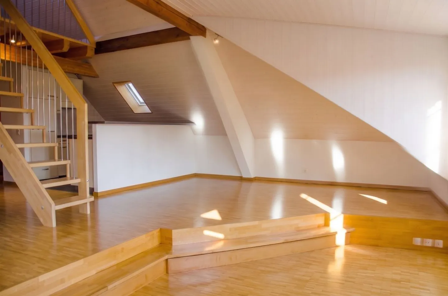 Fascino storico e posizione residenziale privilegiata nel cuore del Vieux-Bourg d'Aubonne - Foto 2 di 7