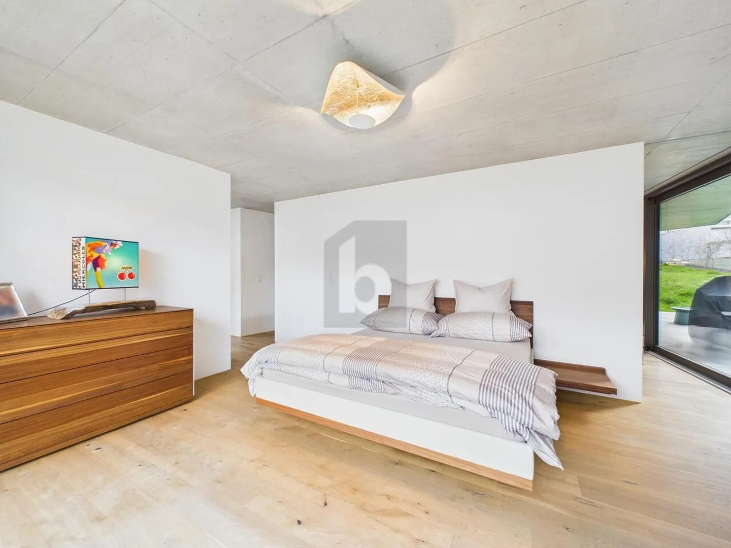 OFFERTE! CAPOLAVORO ARCHITETTONICO CON GIARDINO - Foto 5 di 6