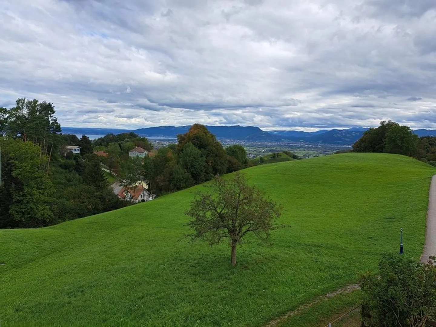Maison individuelle de 4,5 pièces dans un emplacement avec vue magnifique - Photo 10 sur 10