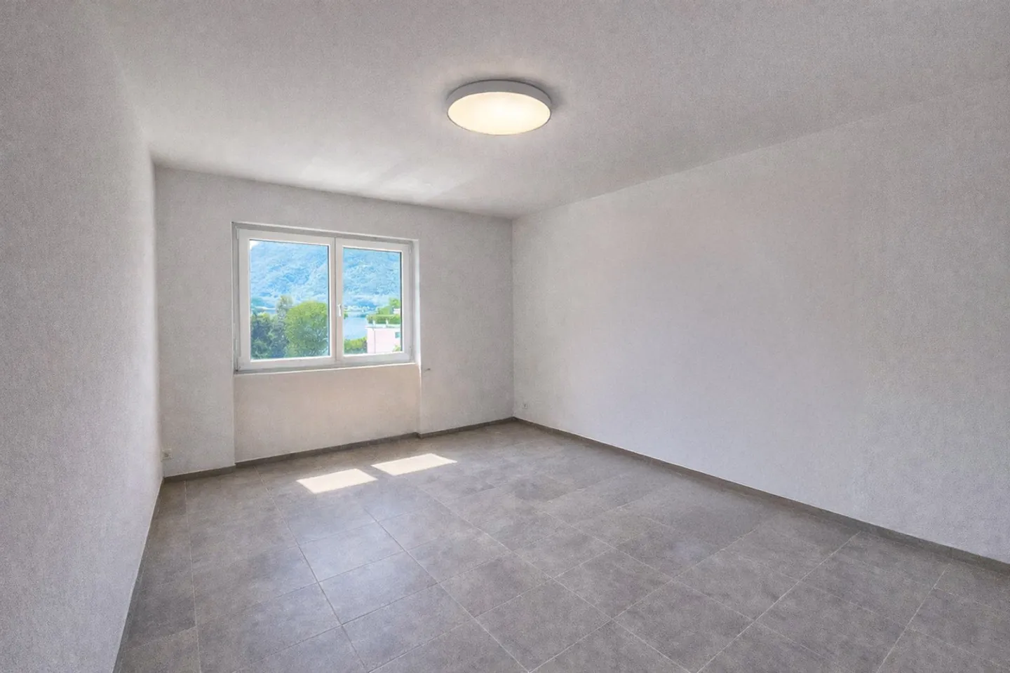 Charmante Wohnung mit Seesicht - Foto 5 von 11