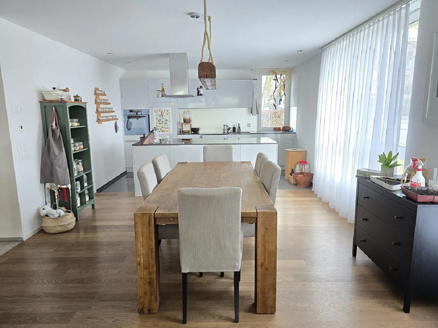 Apartment for rent - Photo 3 of 11