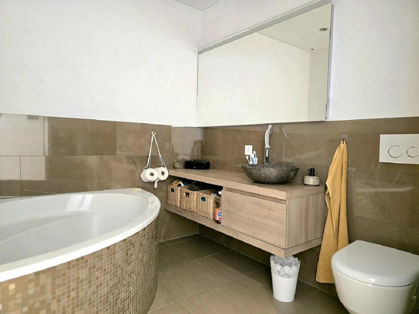 Apartment for rent - Photo 4 of 11